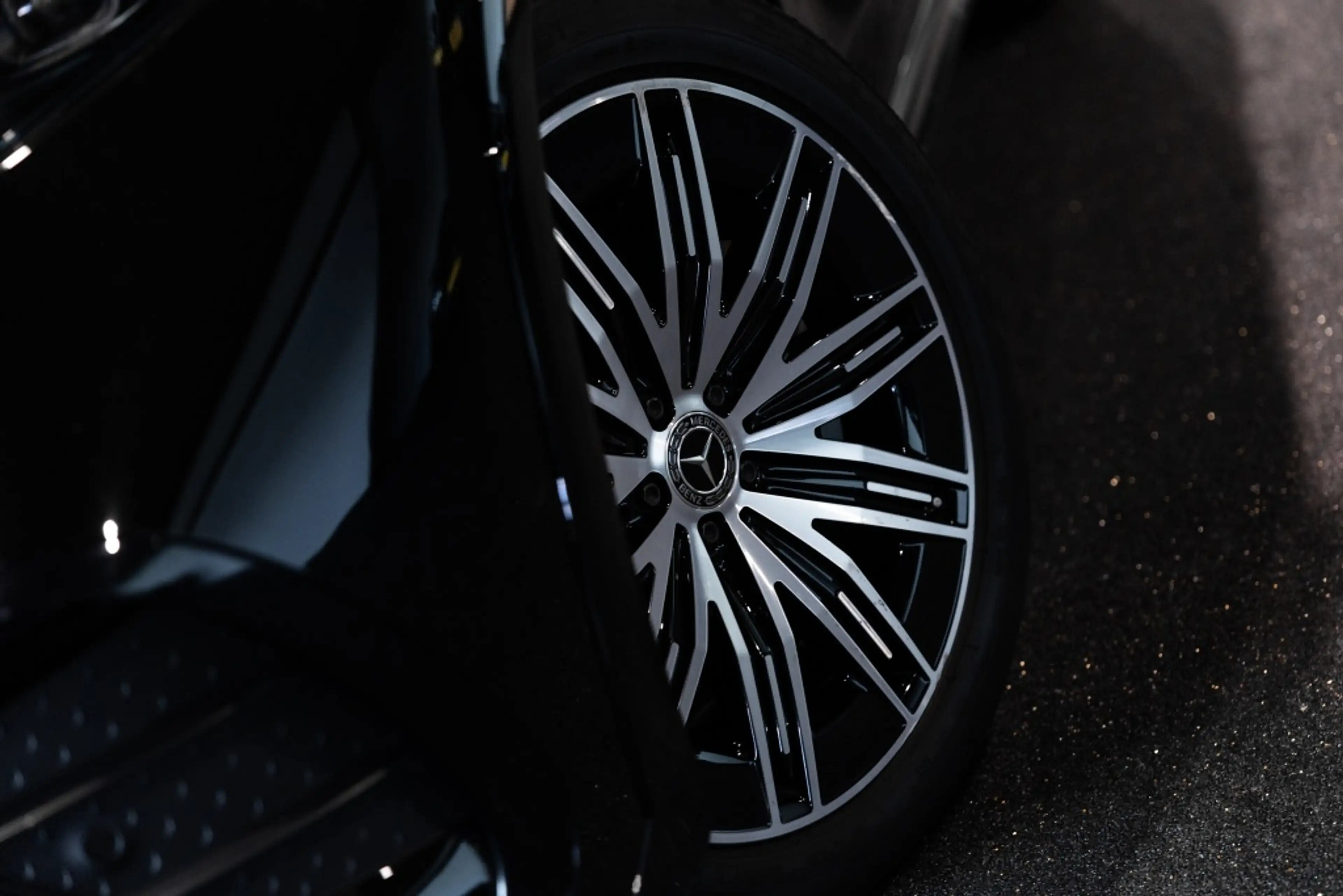 Mercedes-Benz EQS SUV 580 4M AMG Line | 4WS | Widescreen | Burmester | — photo 19