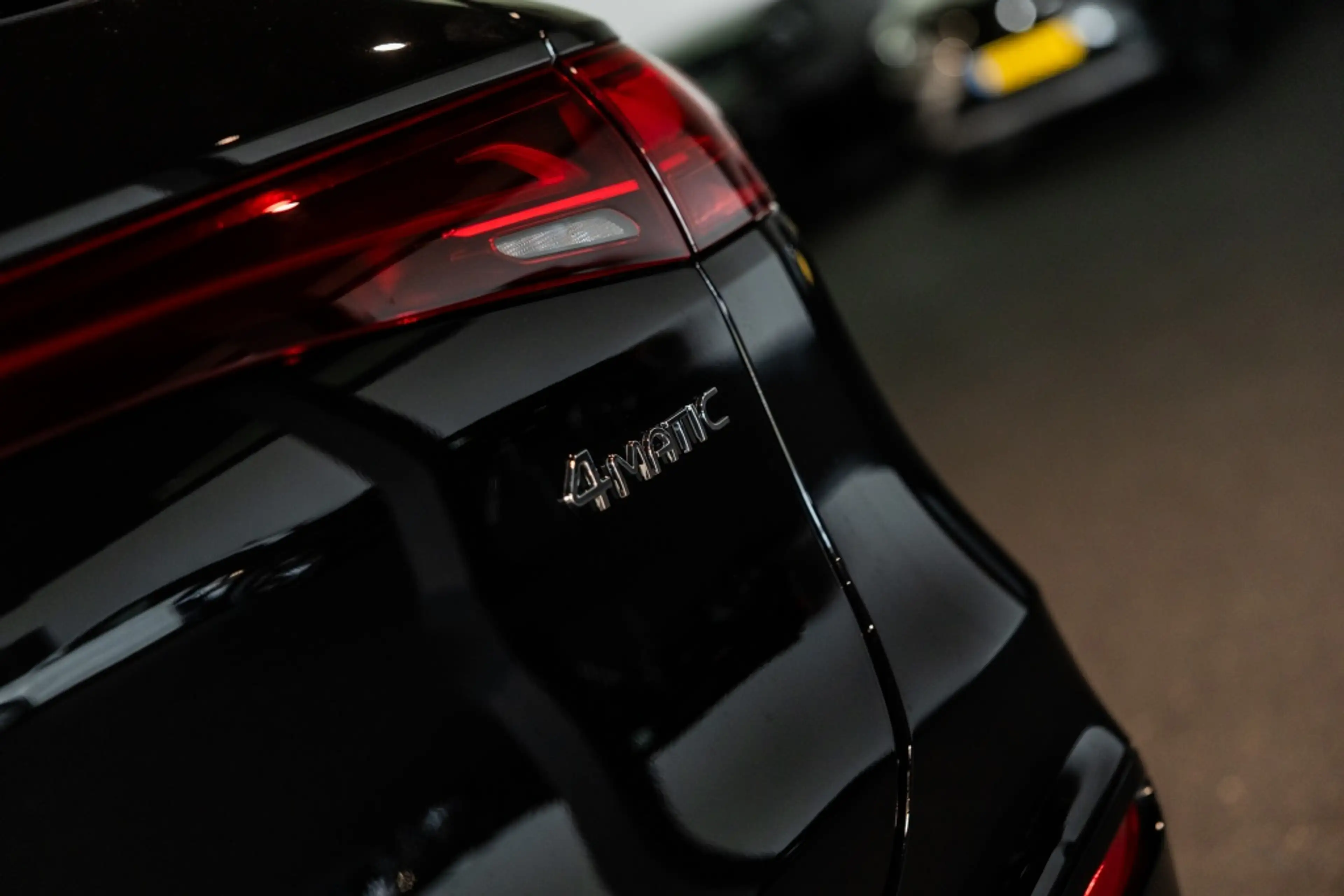 Mercedes-Benz EQS SUV 580 4M AMG Line | 4WS | Widescreen | Burmester | — photo 8