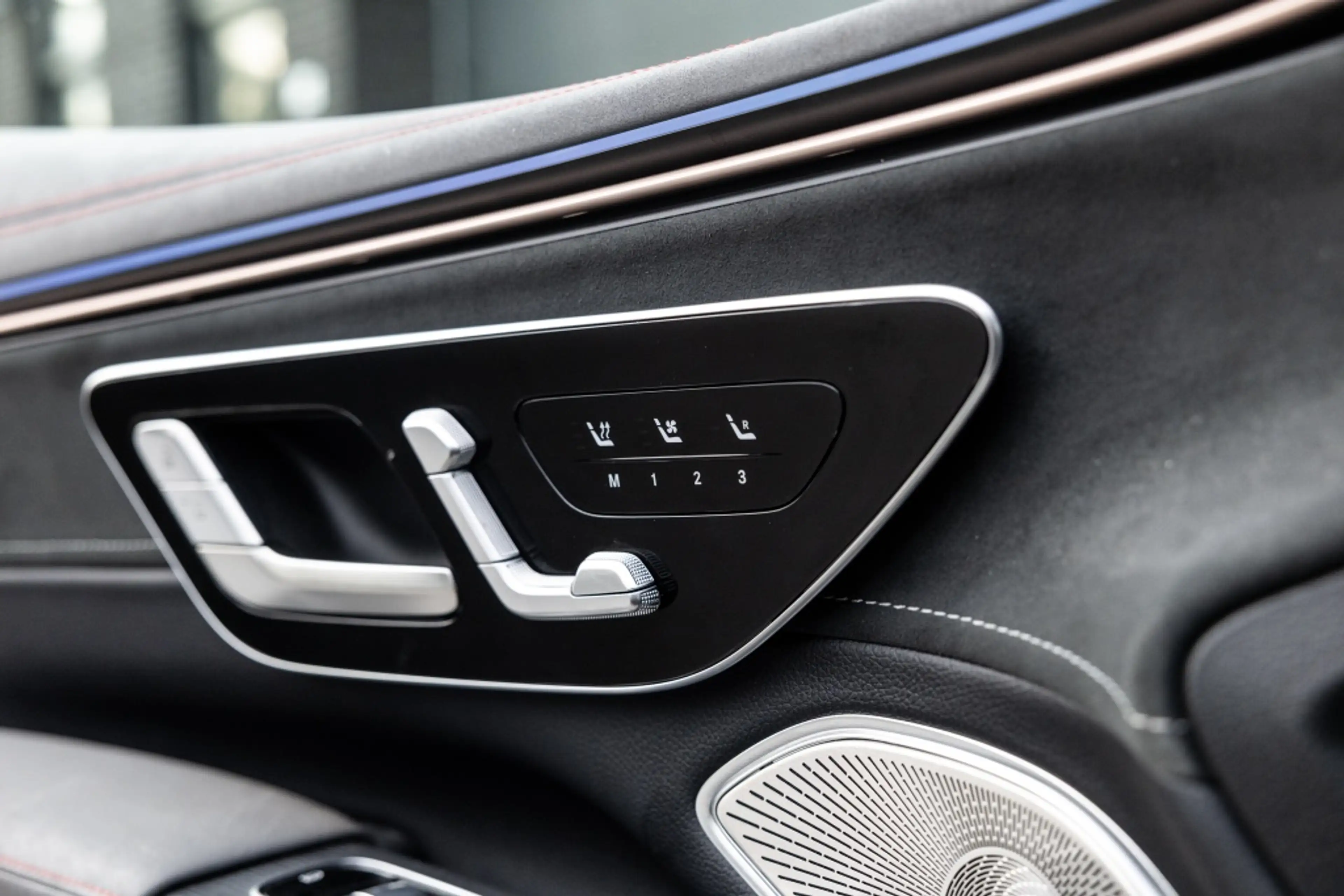 Mercedes-Benz EQS SUV 580 4M AMG Line | 4WS | Widescreen | Burmester | — photo 35