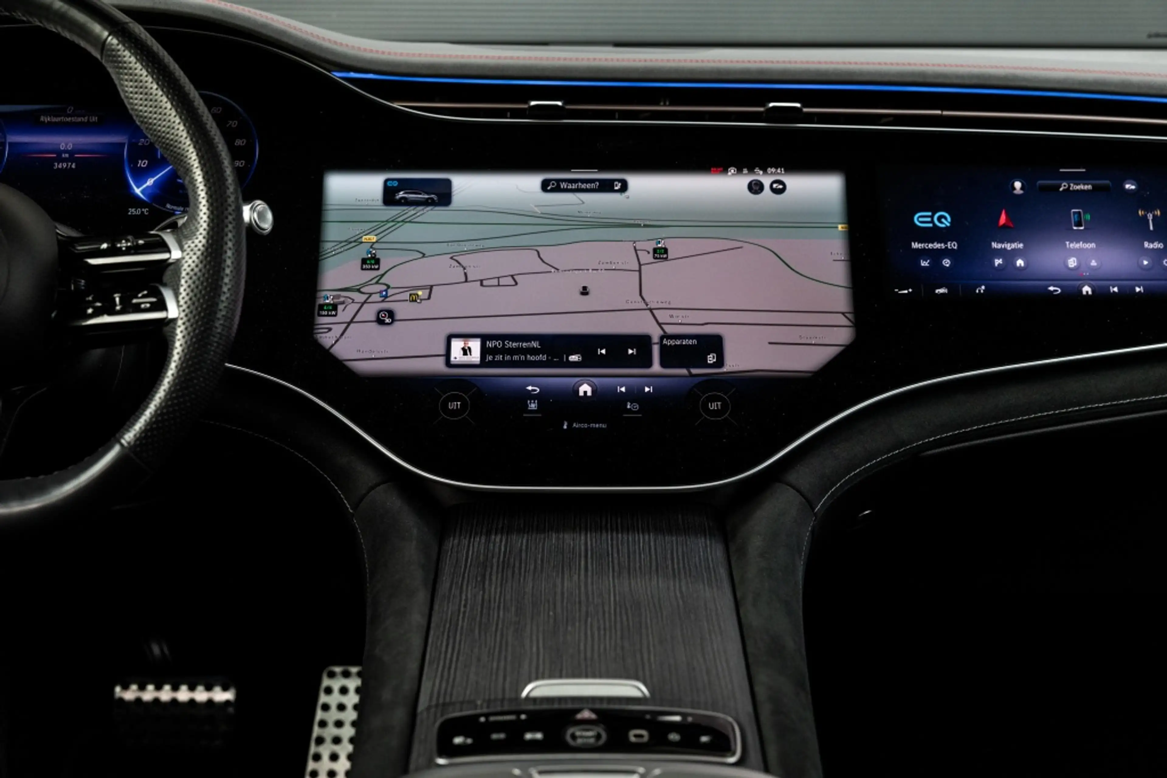 Mercedes-Benz EQS SUV 580 4M AMG Line | 4WS | Widescreen | Burmester | — photo 29