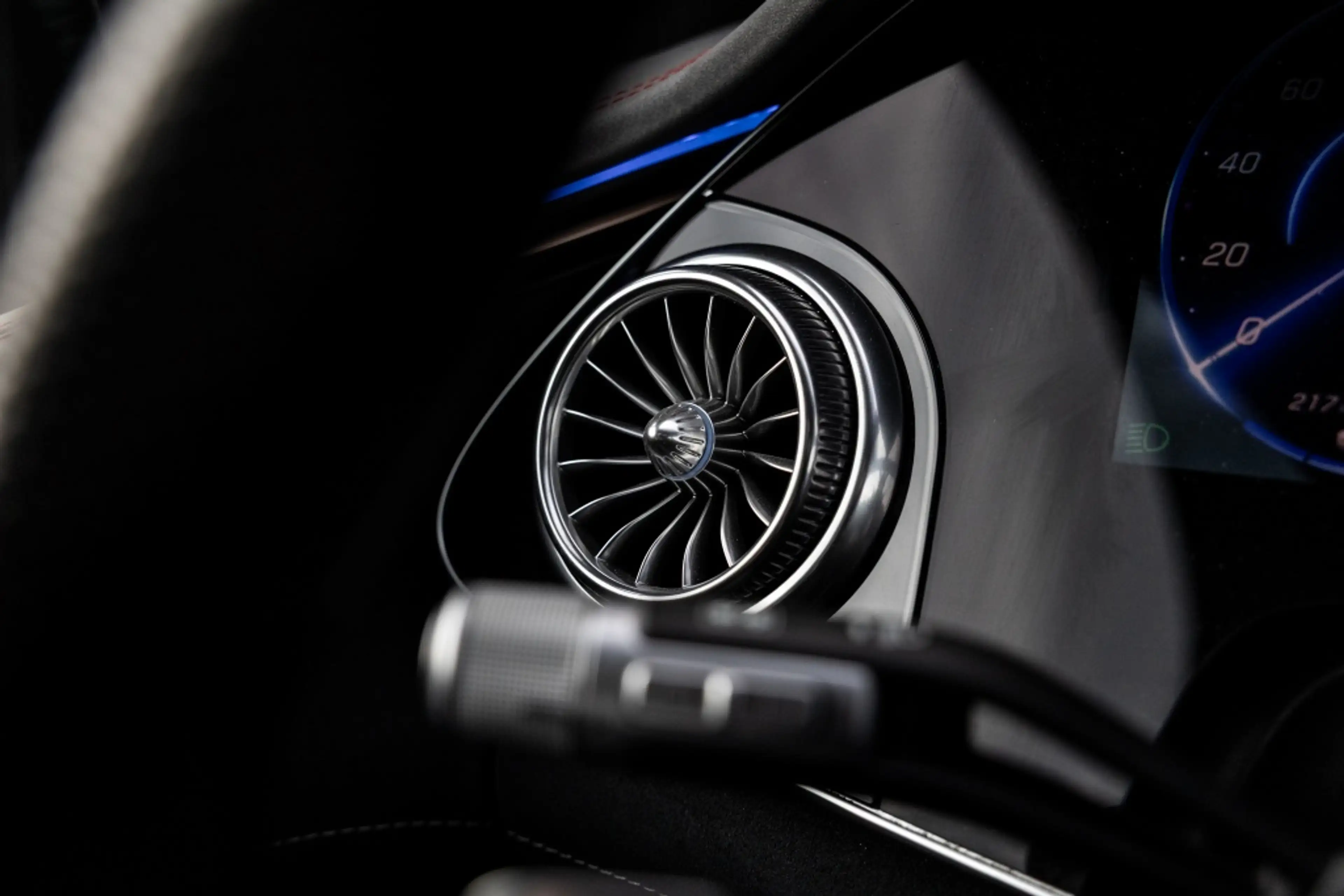 Mercedes-Benz EQS SUV 580 4M AMG Line | 4WS | Widescreen | Burmester | — photo 42