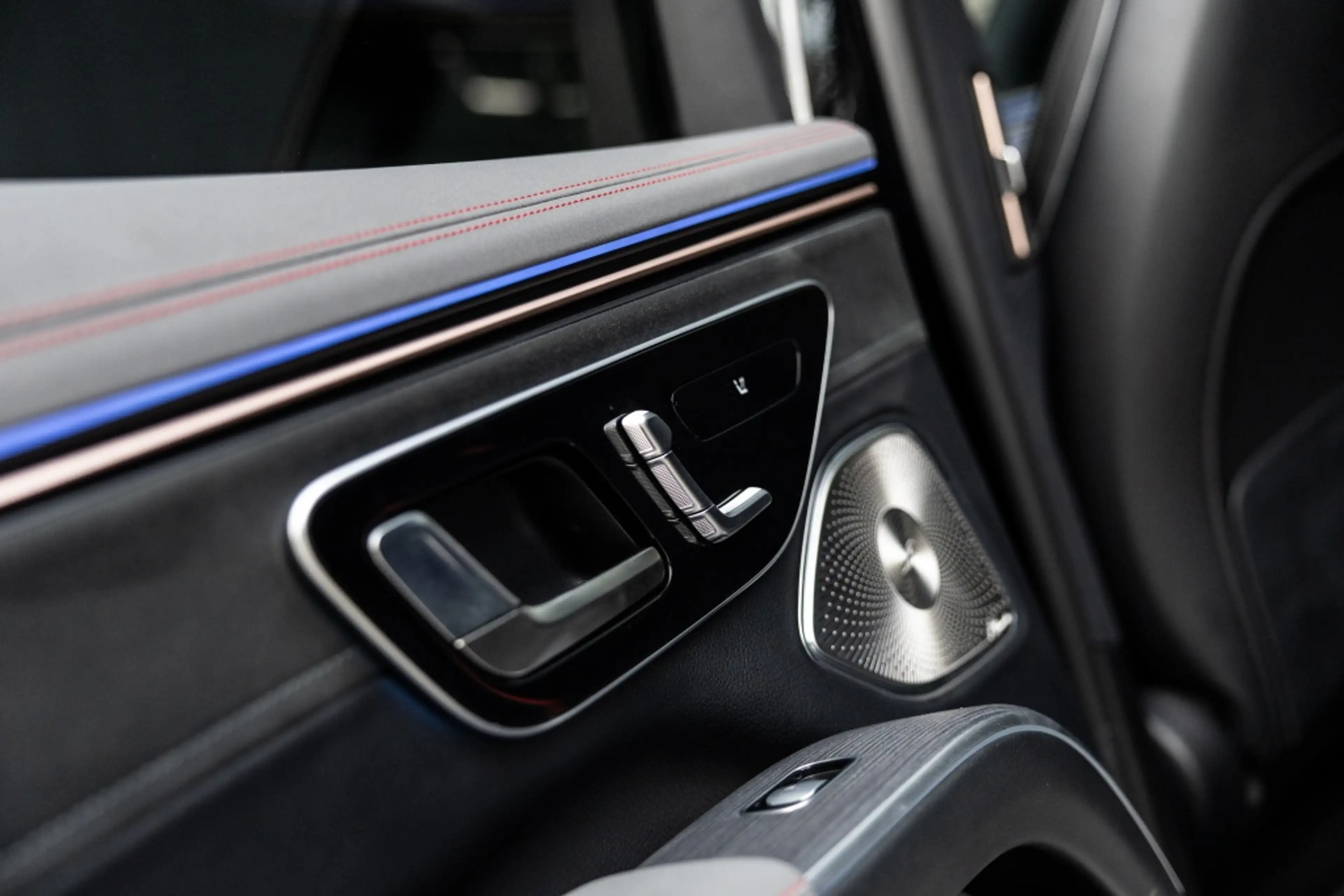 Mercedes-Benz EQS SUV 580 4M AMG Line | 4WS | Widescreen | Burmester | — photo 25