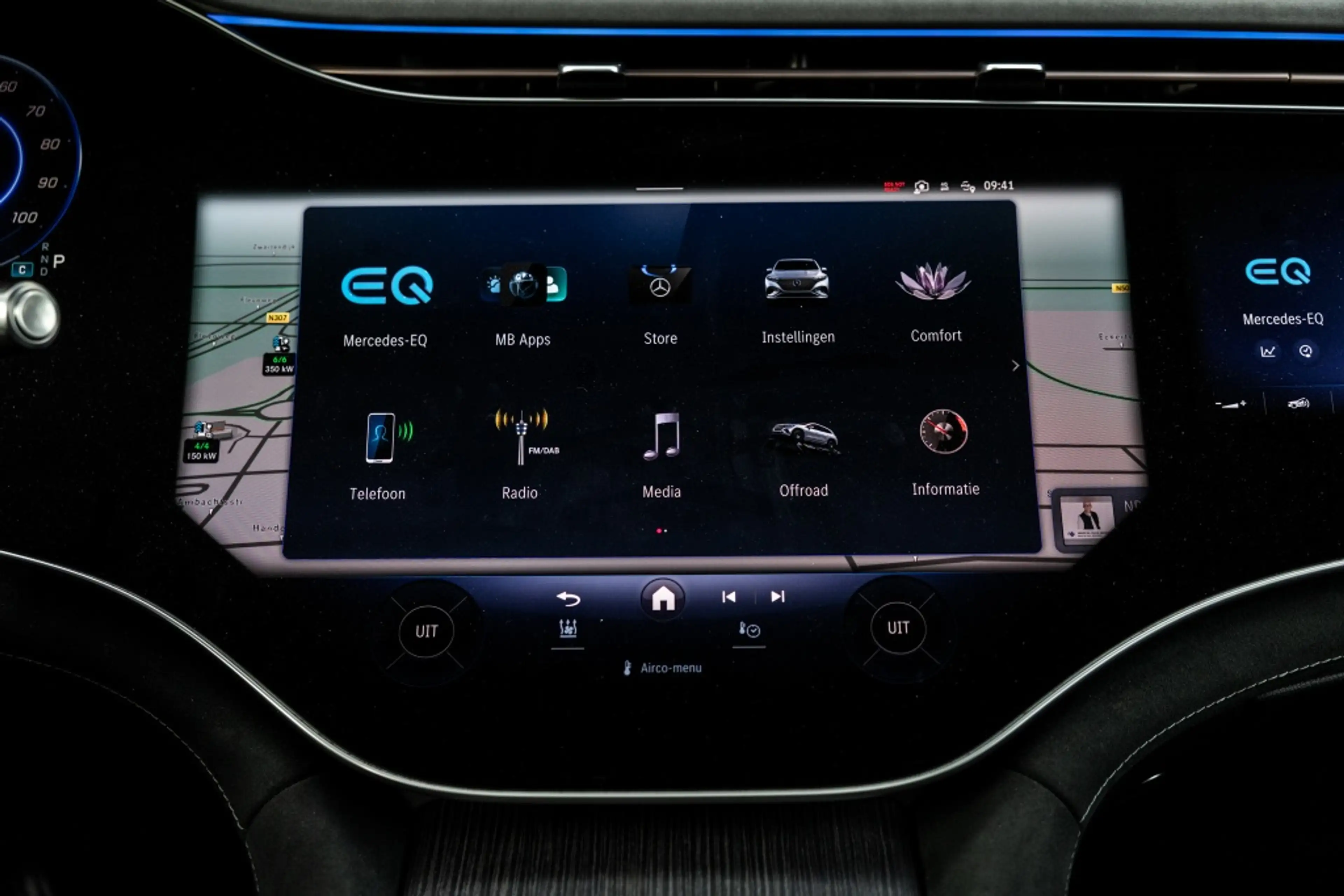 Mercedes-Benz EQS SUV 580 4M AMG Line | 4WS | Widescreen | Burmester | — photo 30