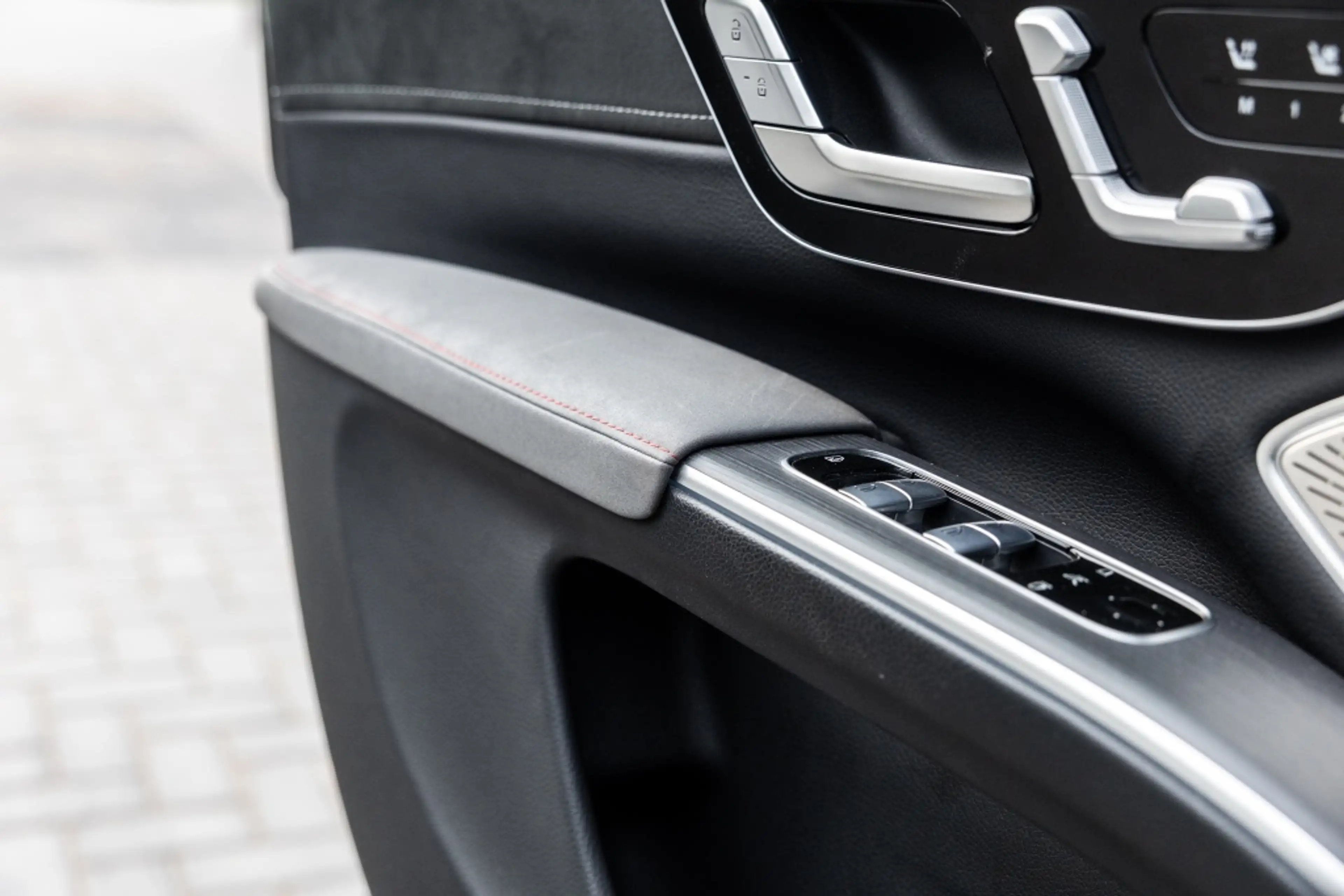 Mercedes-Benz EQS SUV 580 4M AMG Line | 4WS | Widescreen | Burmester | — photo 37
