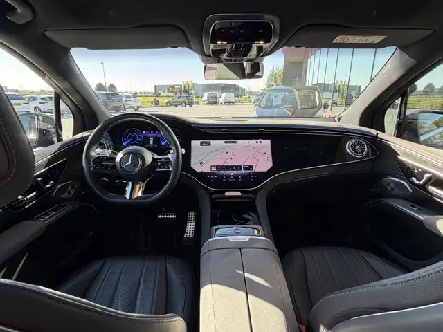 Mercedes-Benz Eqs view 8