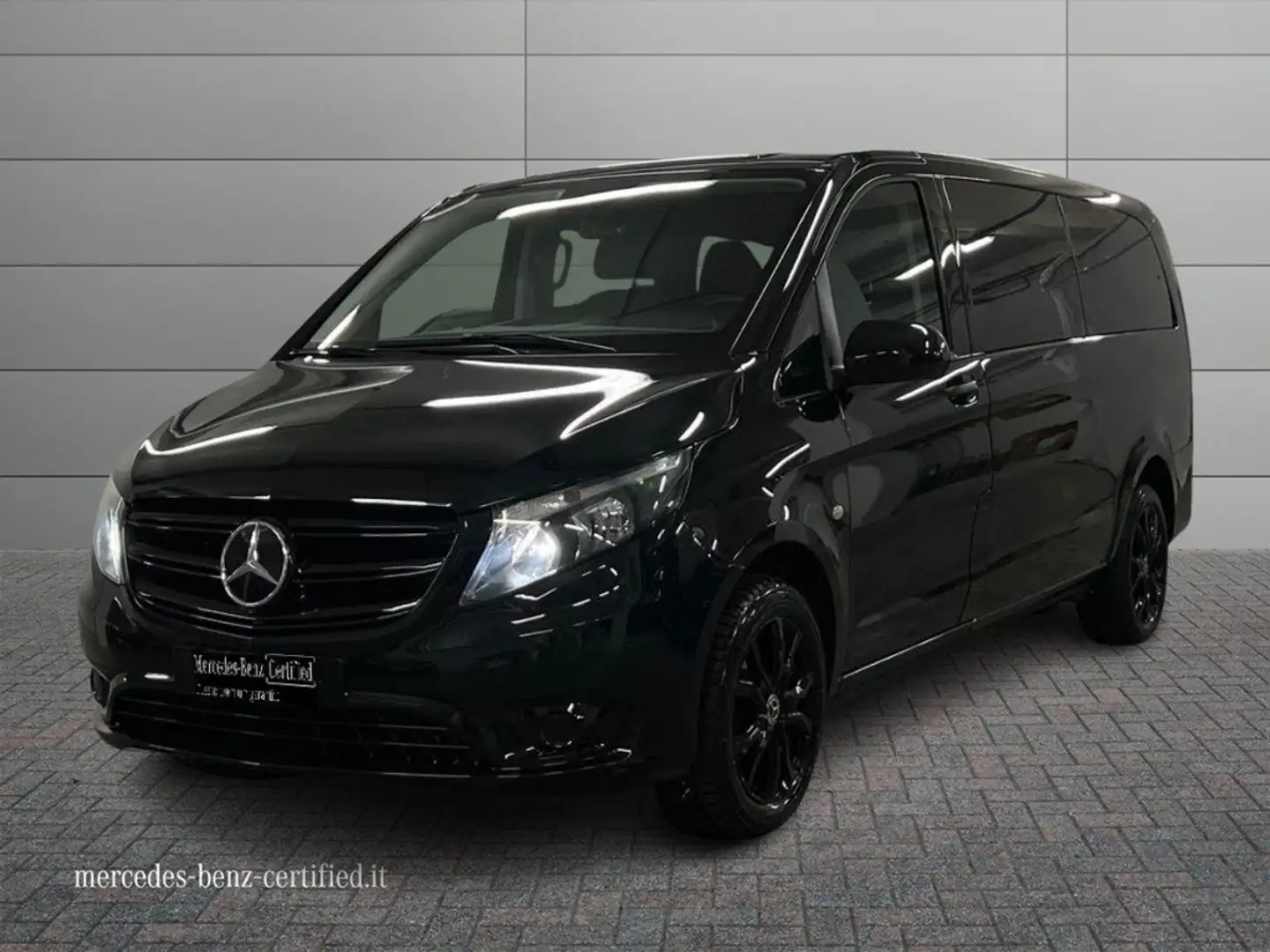 Mercedes-Benz Vito 114 cdi extralong tourer auto my20 Černá - 1