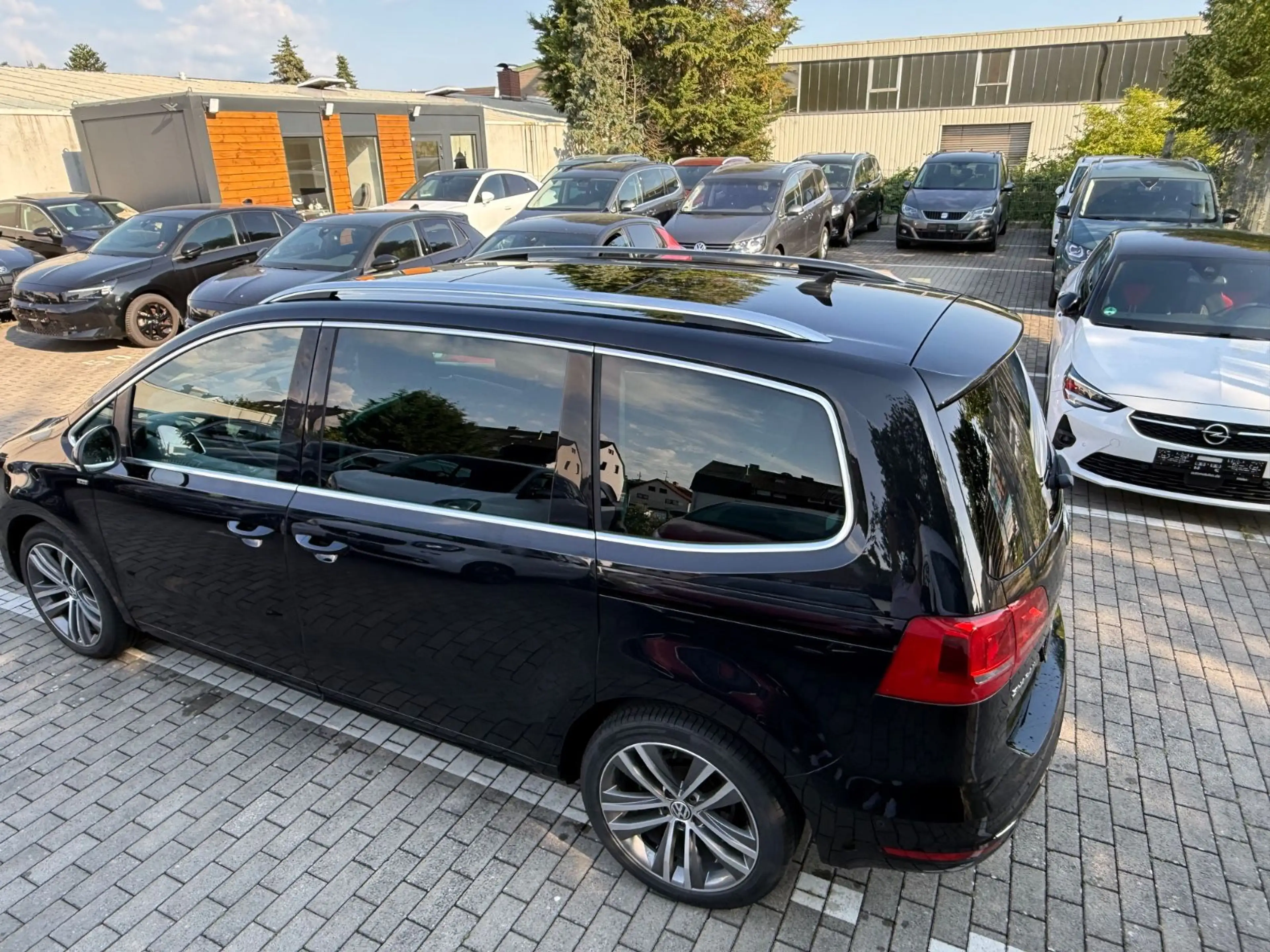 Volkswagen Sharan Life 2.0 TDI*7-Sitz*E-Türe*PANO*KAM*NAV* — photo 6