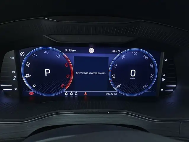 Skoda Superb view 12