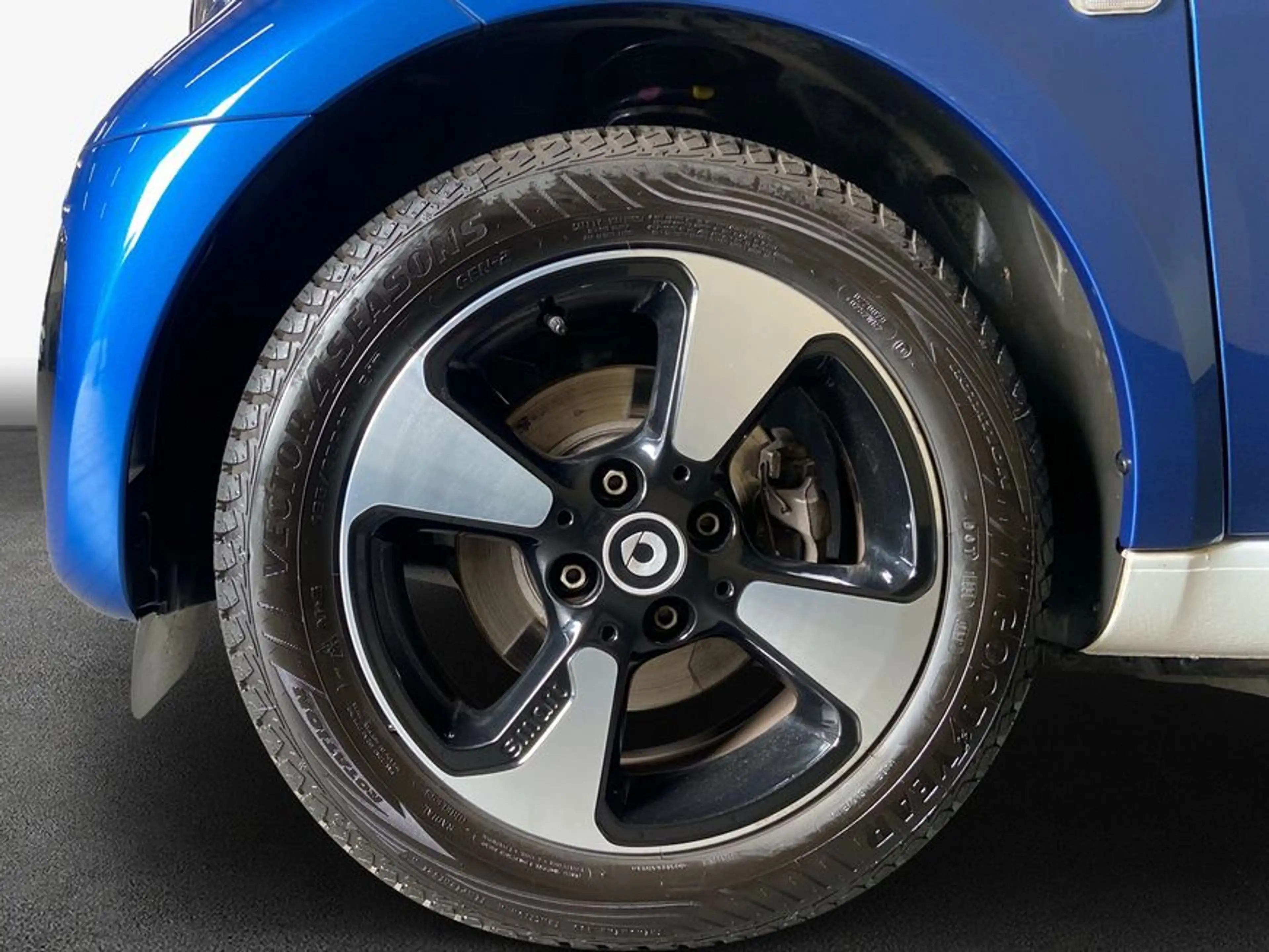 smart forTwo fortwo coupe EQ passion|22kW Lader|Shz|AdvancedPak — photo 8