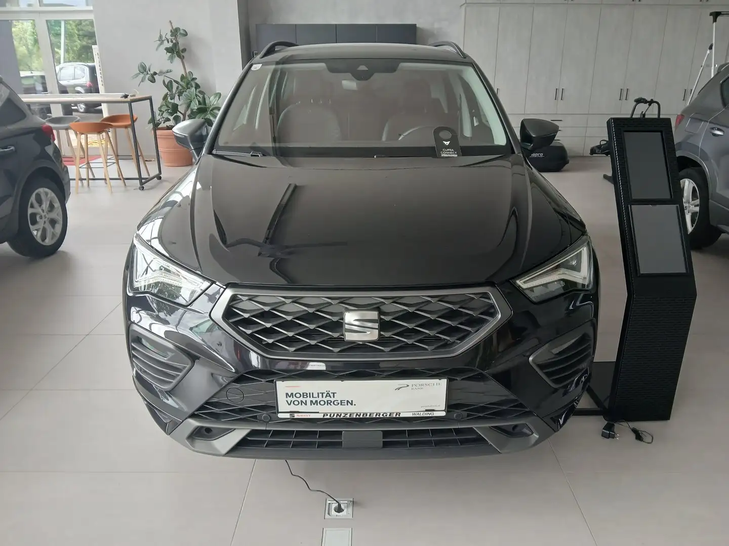 SEAT Ateca FR 2.0 TDI DSG 4Drive Schwarz - 2