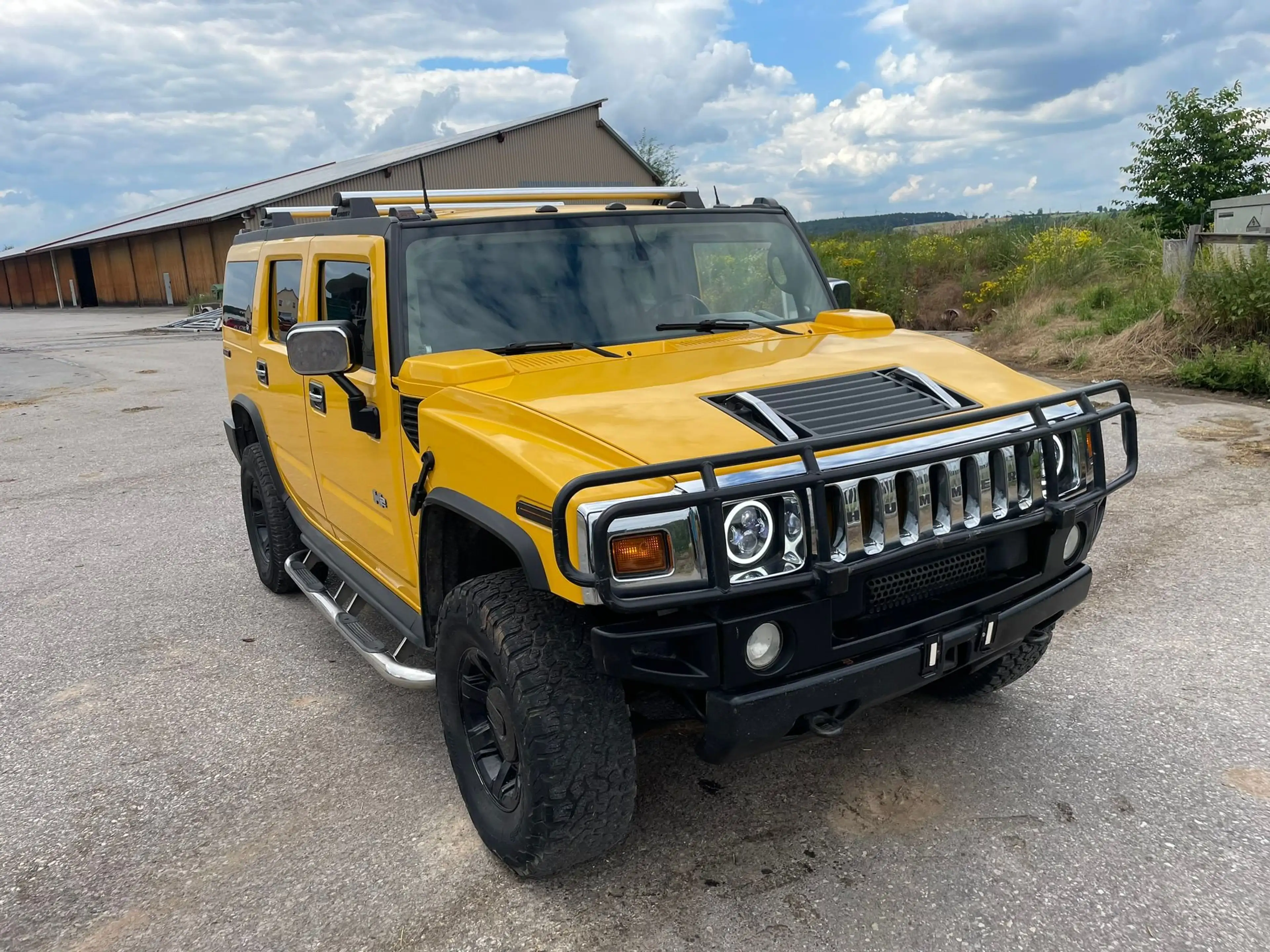 HUMMER H2 — photo 10
