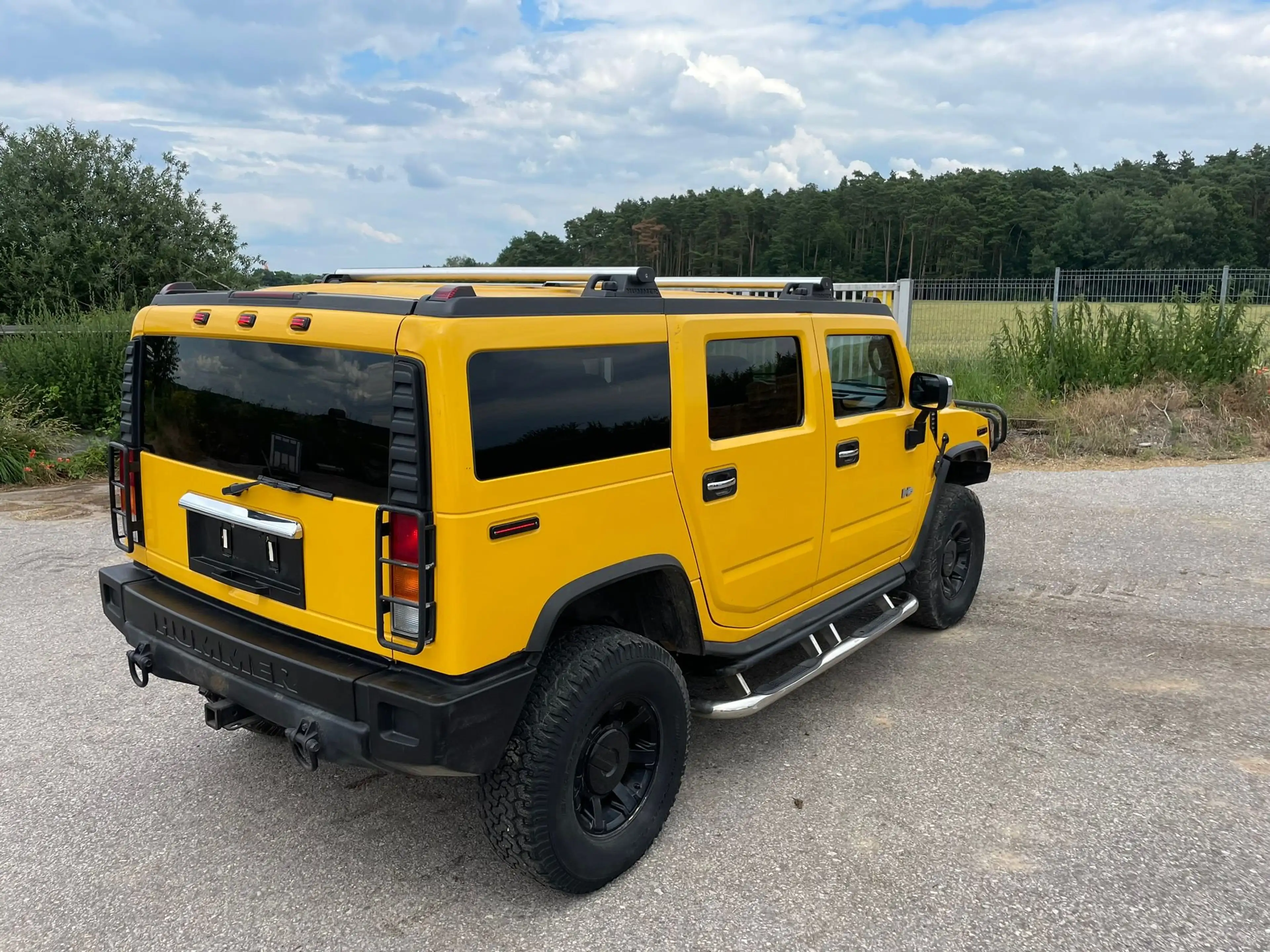 HUMMER H2 — photo 6