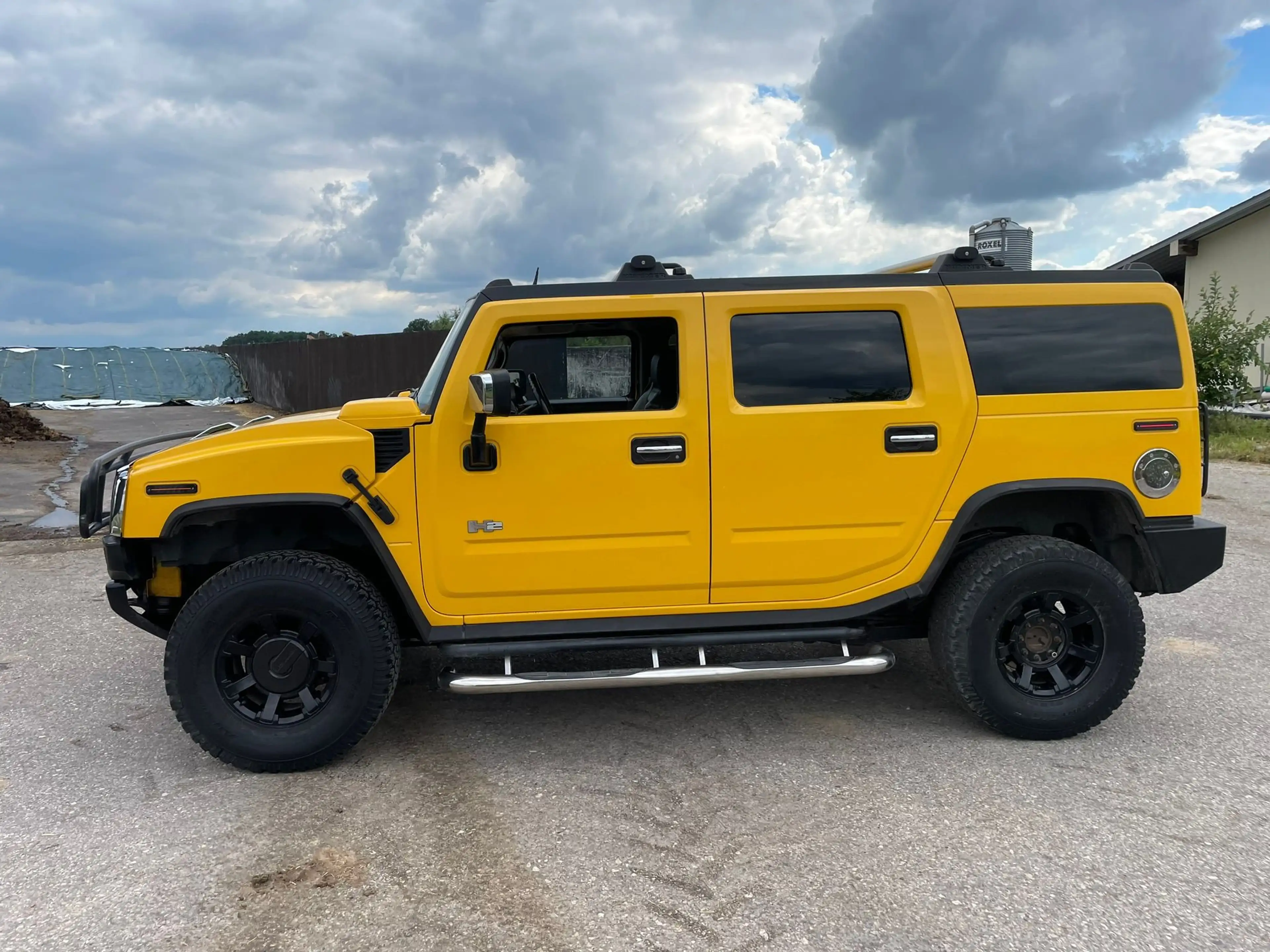 HUMMER H2 — photo 5