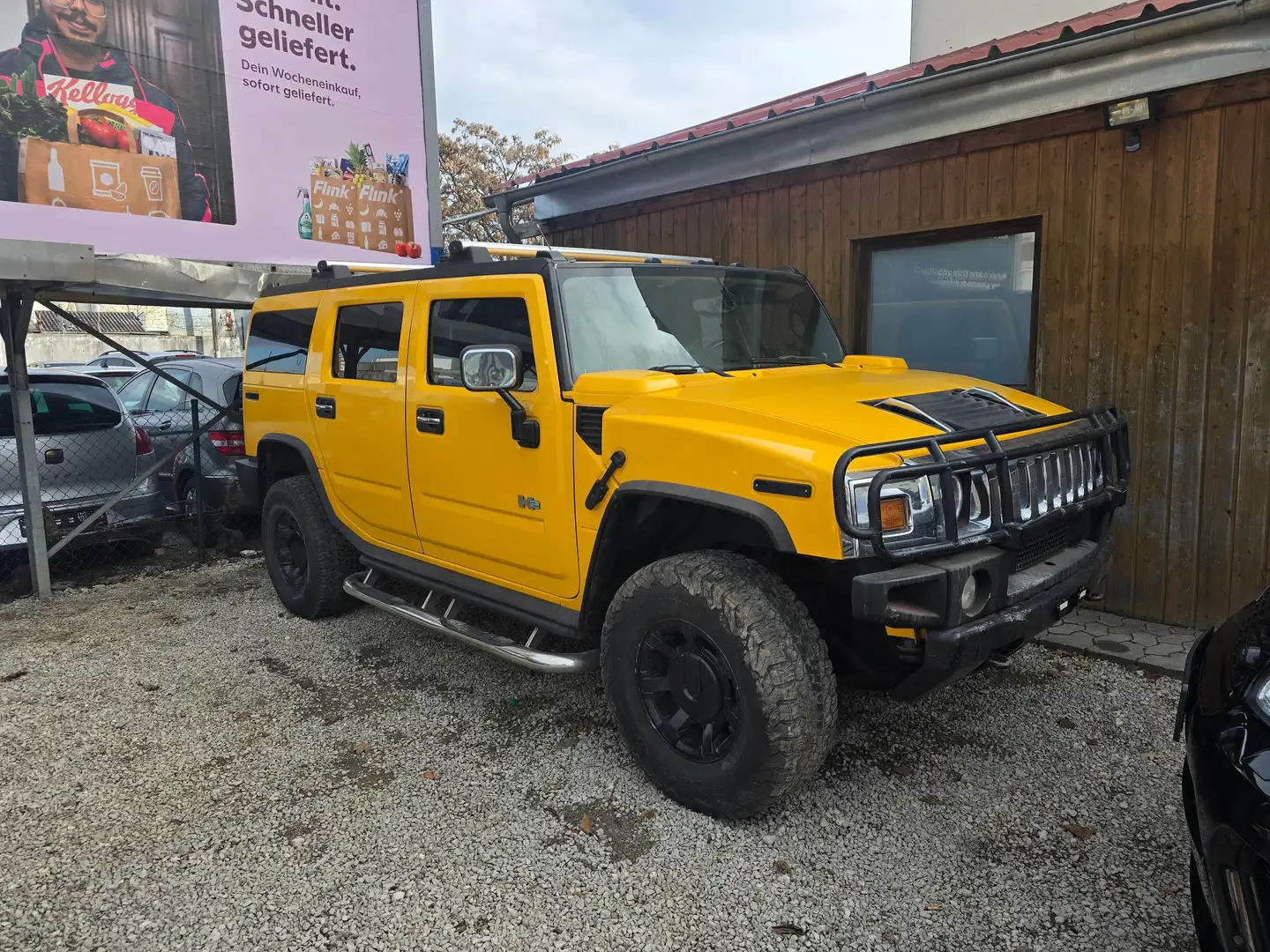 HUMMER H2 Gelb - 2