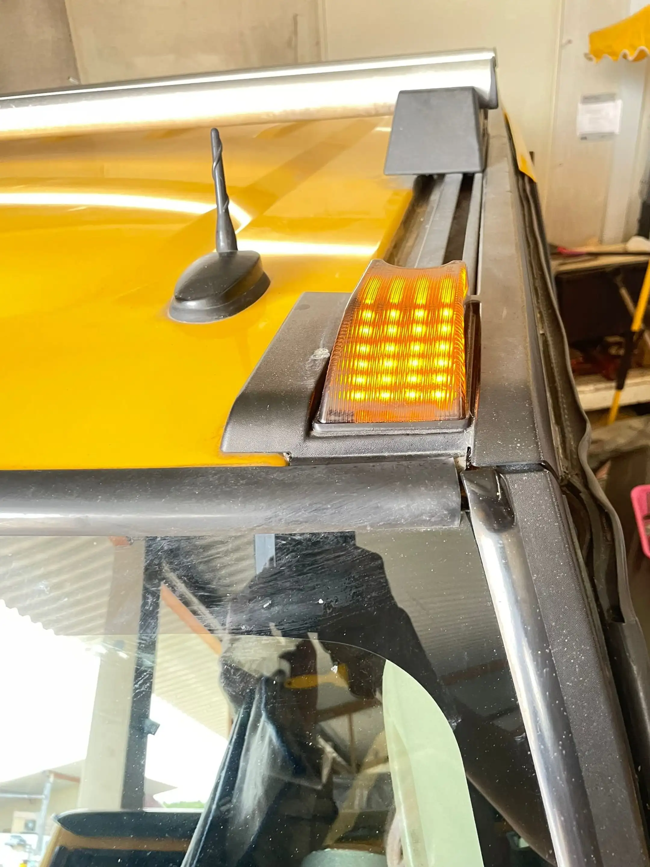 HUMMER H2 — photo 13