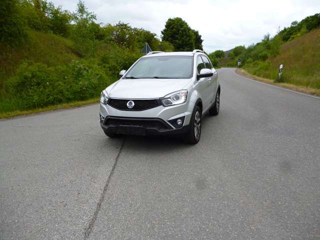 SsangYong Korando 2.0 e-XDi DPF 4WD Automatik Sapphire