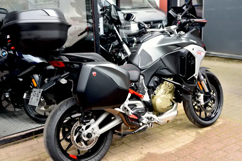 Ducati MULTISTRADA V4 S - foto 3