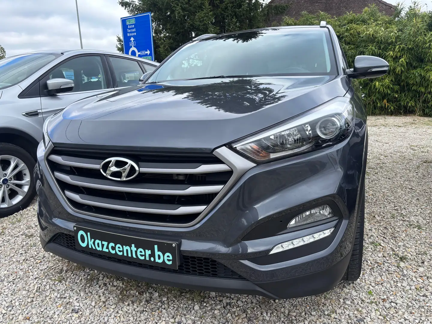 Hyundai TUCSON Tucson 1.7 CRDi 2WD Premium ISG Grijs - 1