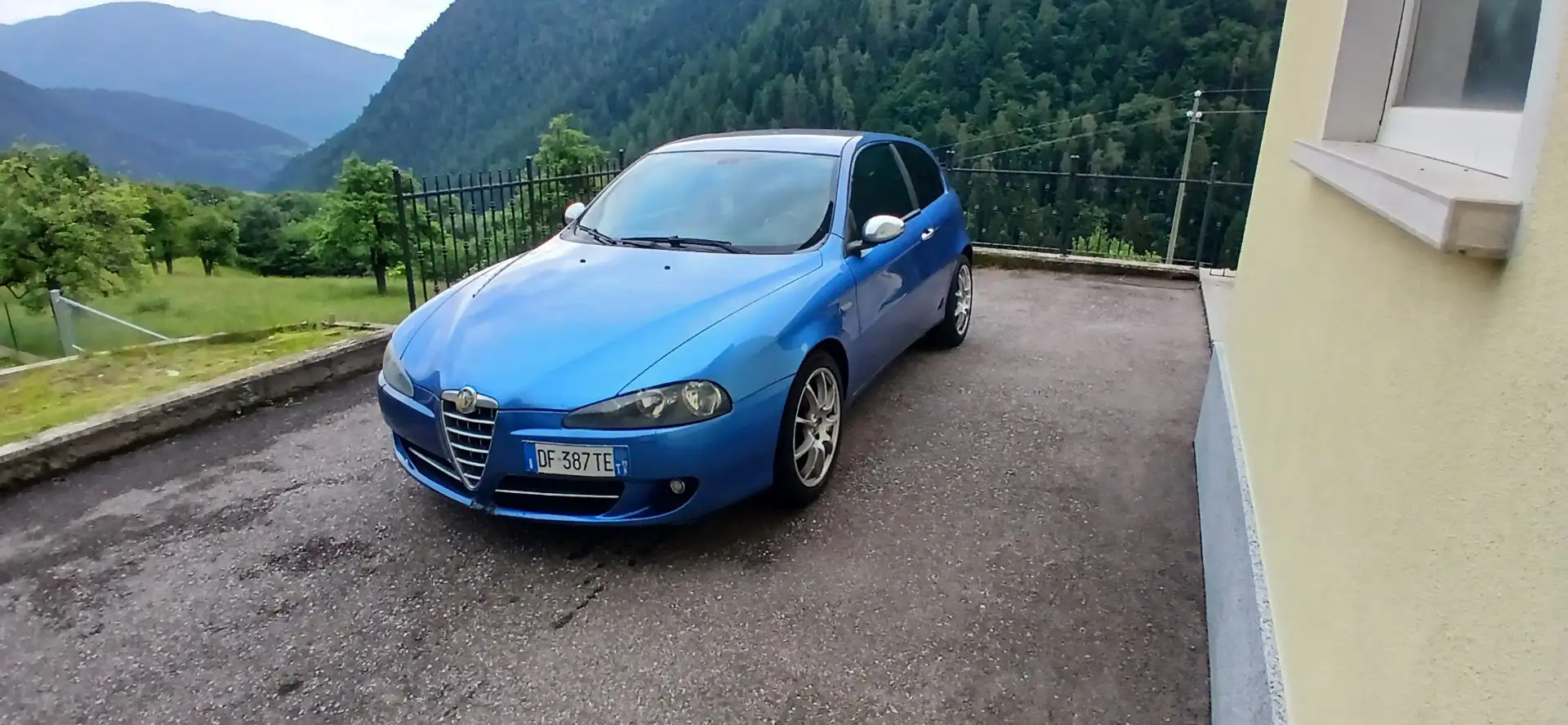 Alfa Romeo 147 3p 1.9 jtd mjt Q2 150cv - 1