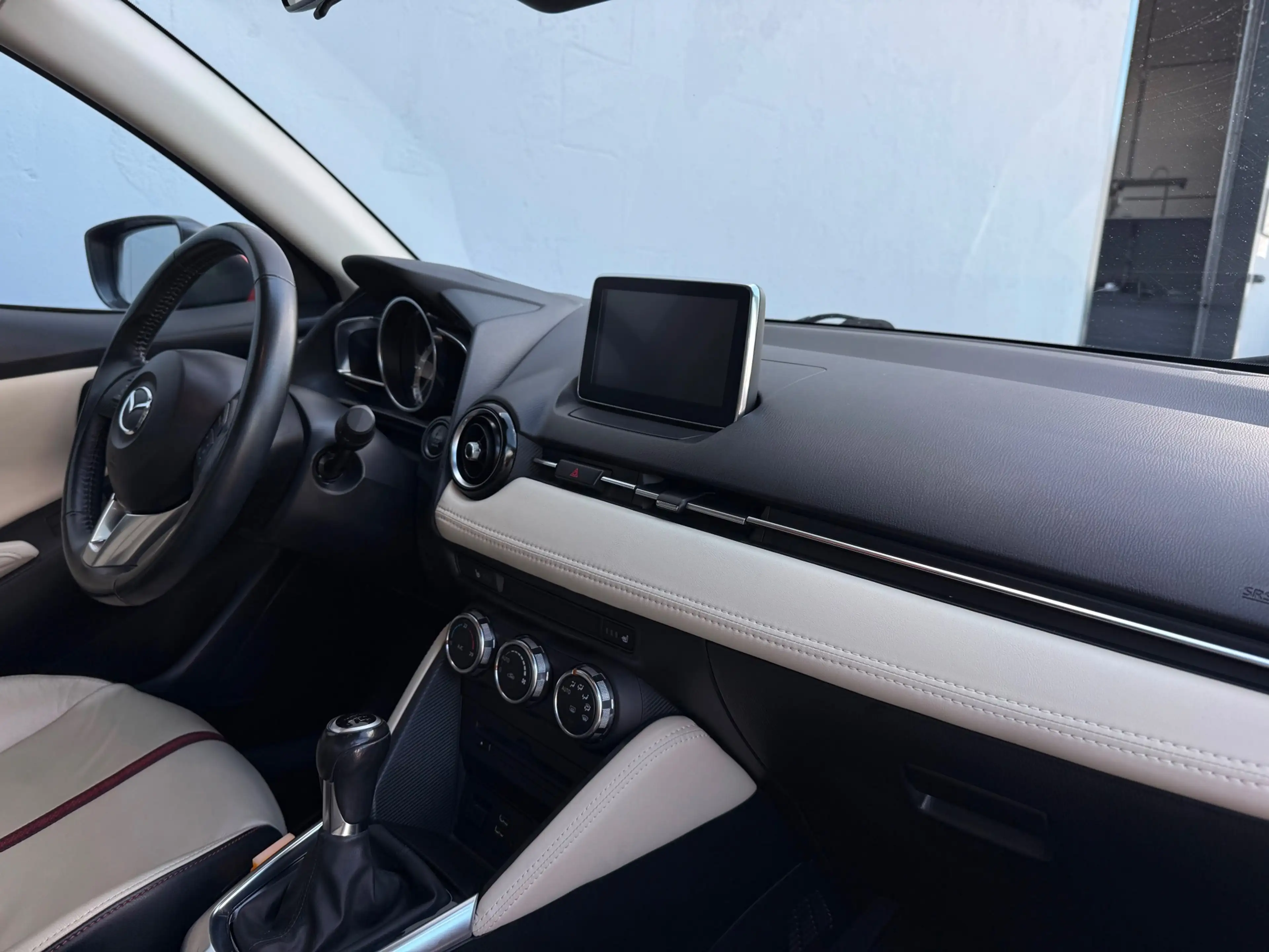 Mazda 2 1.5 Skyactiv-G Skylease GT - Panorama Dak — photo 10