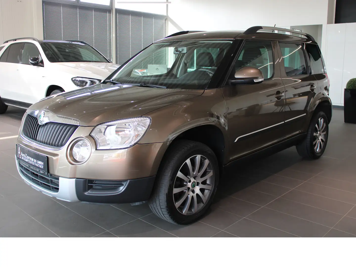 Skoda Yeti Active 1.4 TSI*KLIMA*SHZ*1.HAND*Metallic* Brun - 1