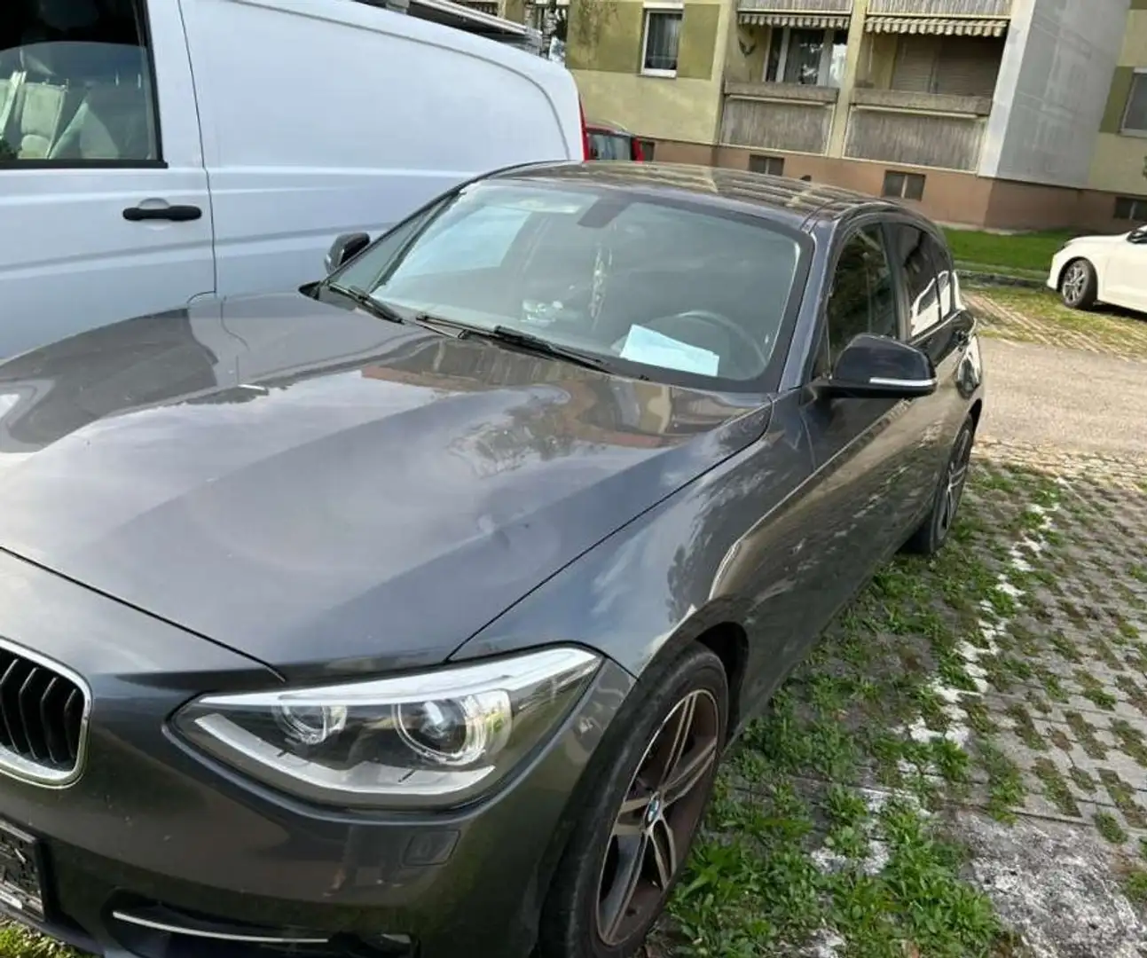 BMW 118 118d xDrive Österreich-Paket Grau - 2