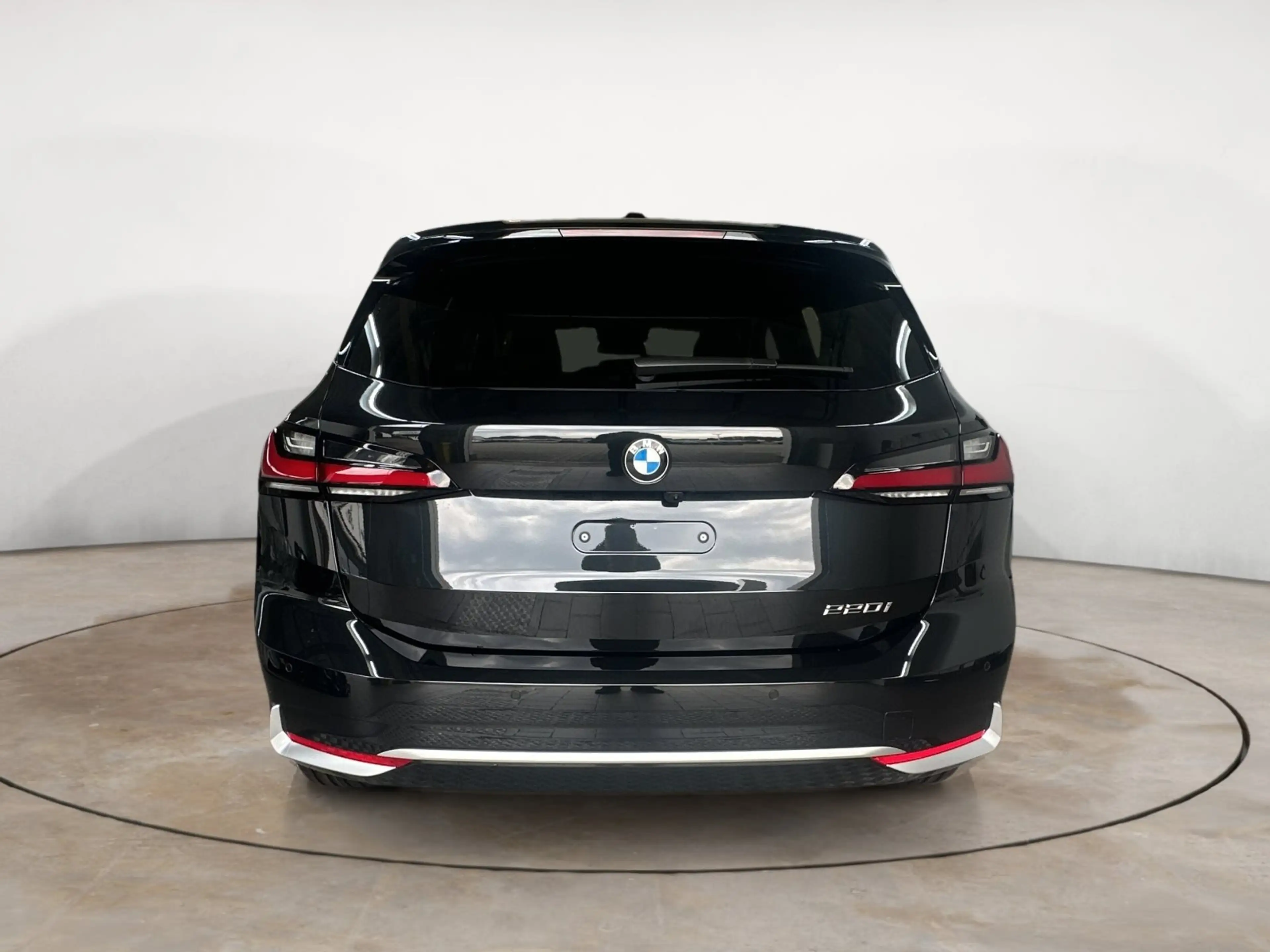 BMW 220 i Active Tourer Luxury Line UPE 53.080 EUR — photo 4