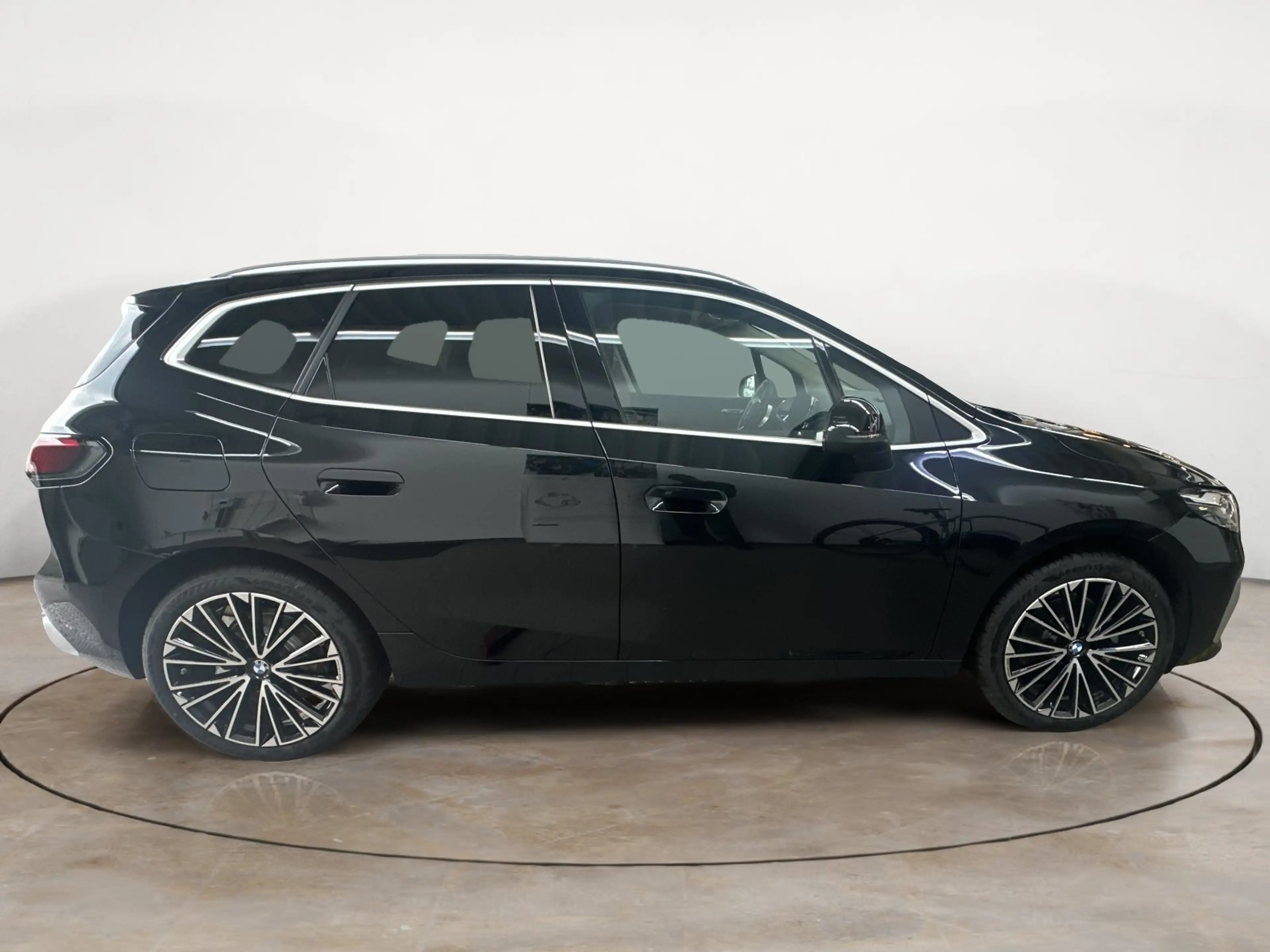 BMW 220 i Active Tourer Luxury Line UPE 53.080 EUR — photo 6