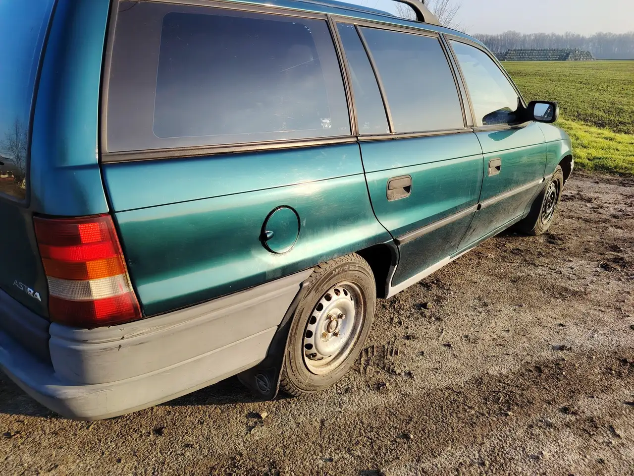 Opel Astra Caravan, foto 3