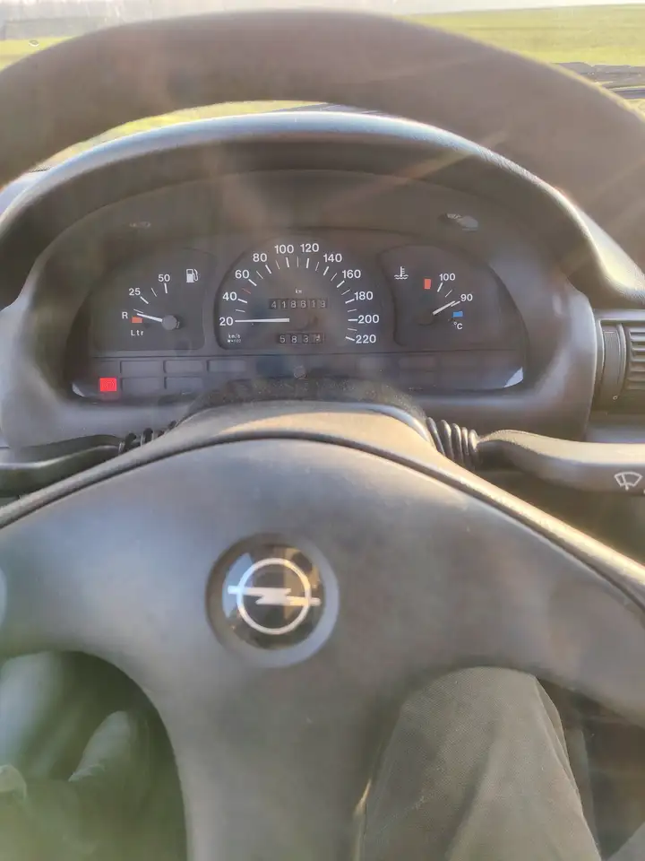 Opel Astra Caravan, foto 11
