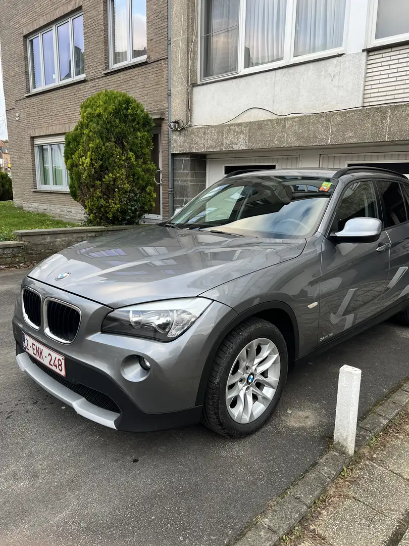 BMW X1 2.0iA sDrive18 - 1