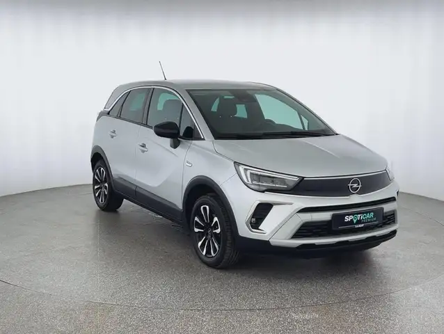 Opel Crossland view 3