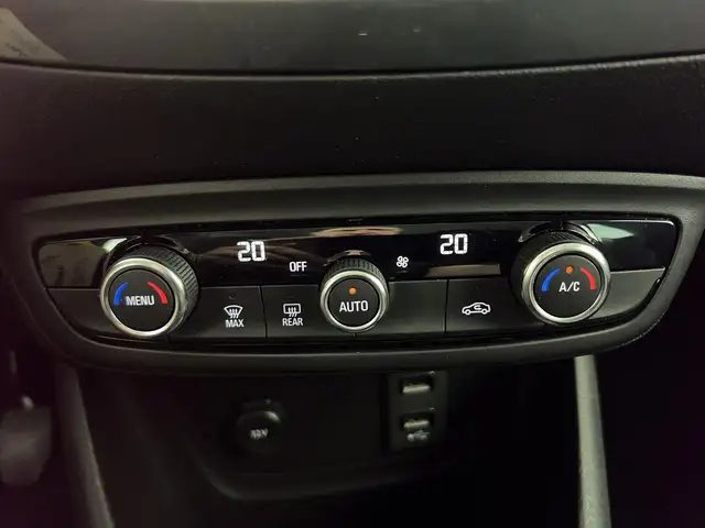Opel Crossland view 12