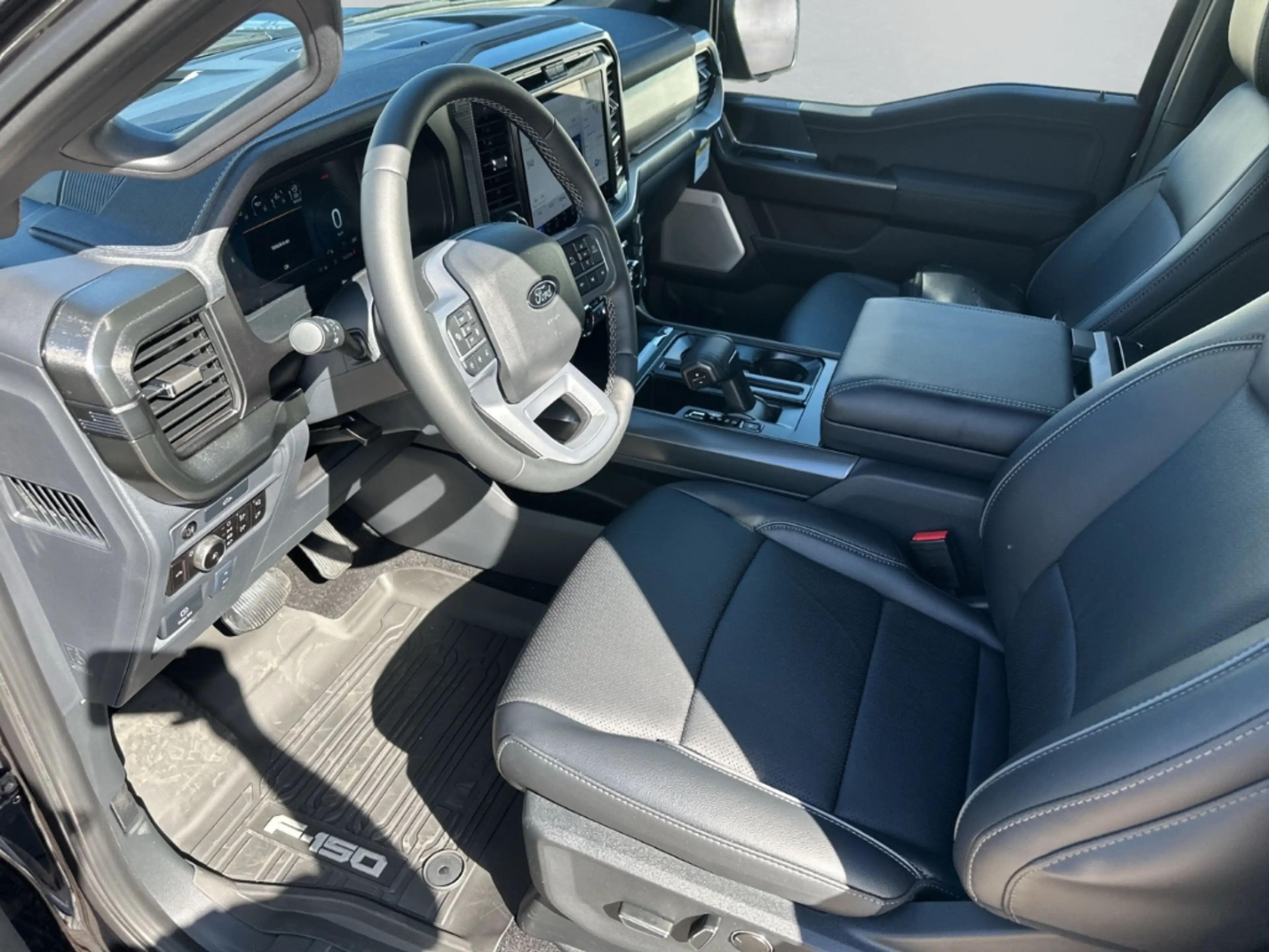 Ford F 150 Lariat Black-Ed. MY 2026 Deutsches Modell — photo 9