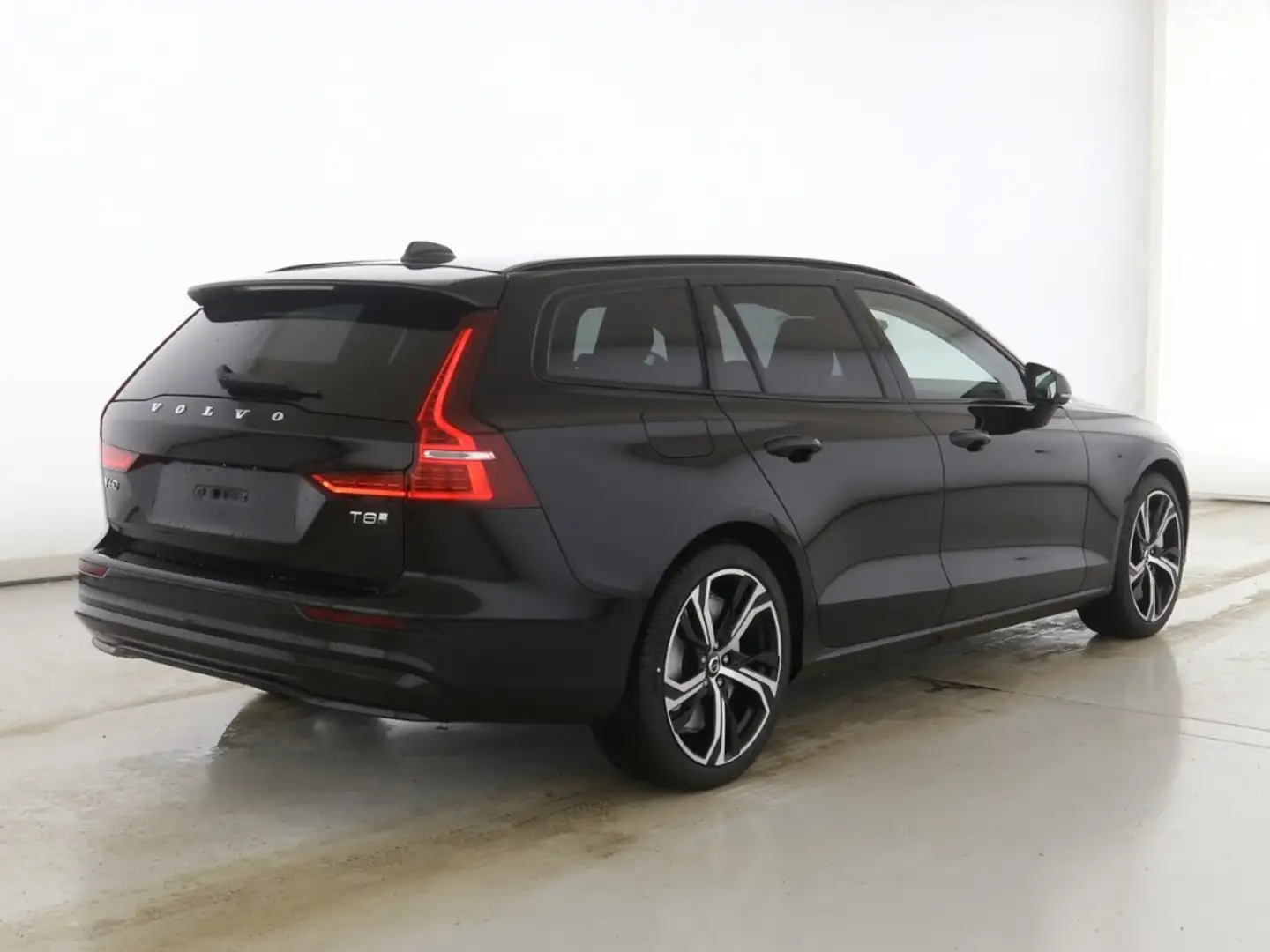 Volvo V60 Kombi Ultra Dark Recharge Plug-In Hybrid AWD HUD S Schwarz - 2
