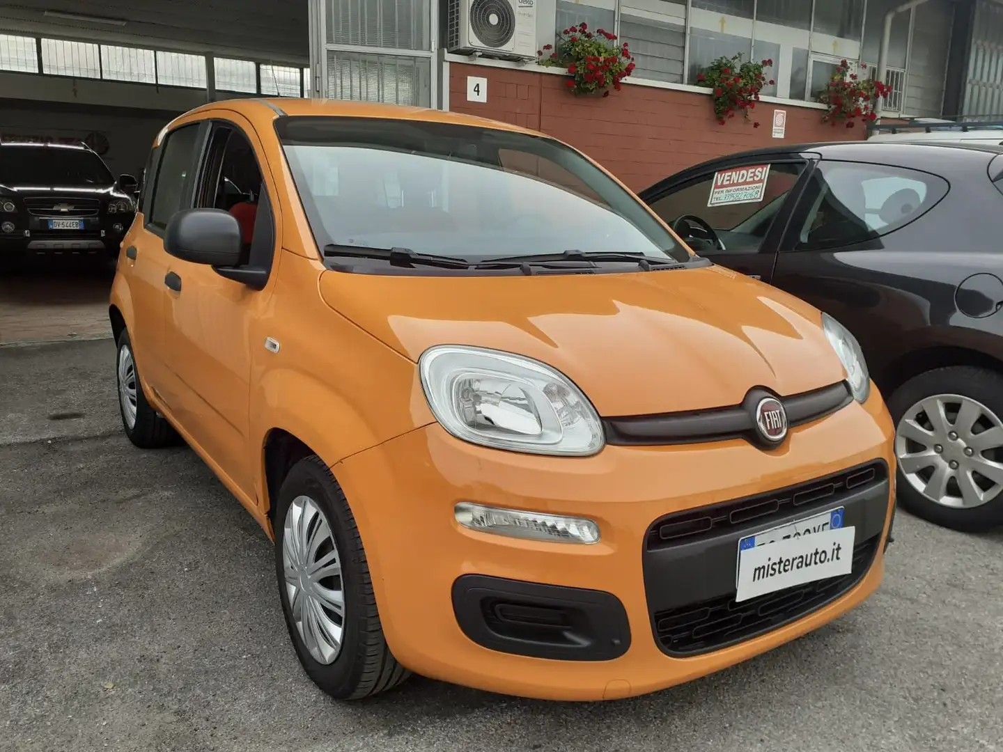 Fiat New Panda Panda 1.2 Waze s GARANZIA Portocaliu - 1