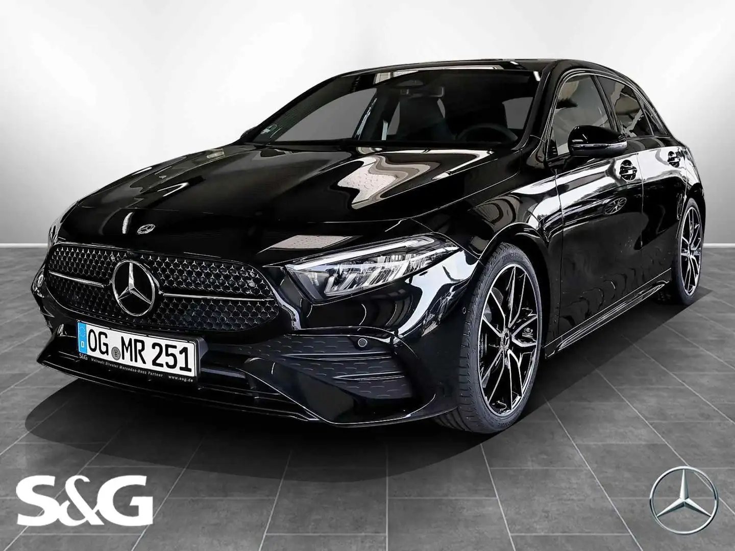 Mercedes-Benz A 250 4M AMG MBUX+RüKam+LED+Pano+Standhzg+Night+ Schwarz - 1