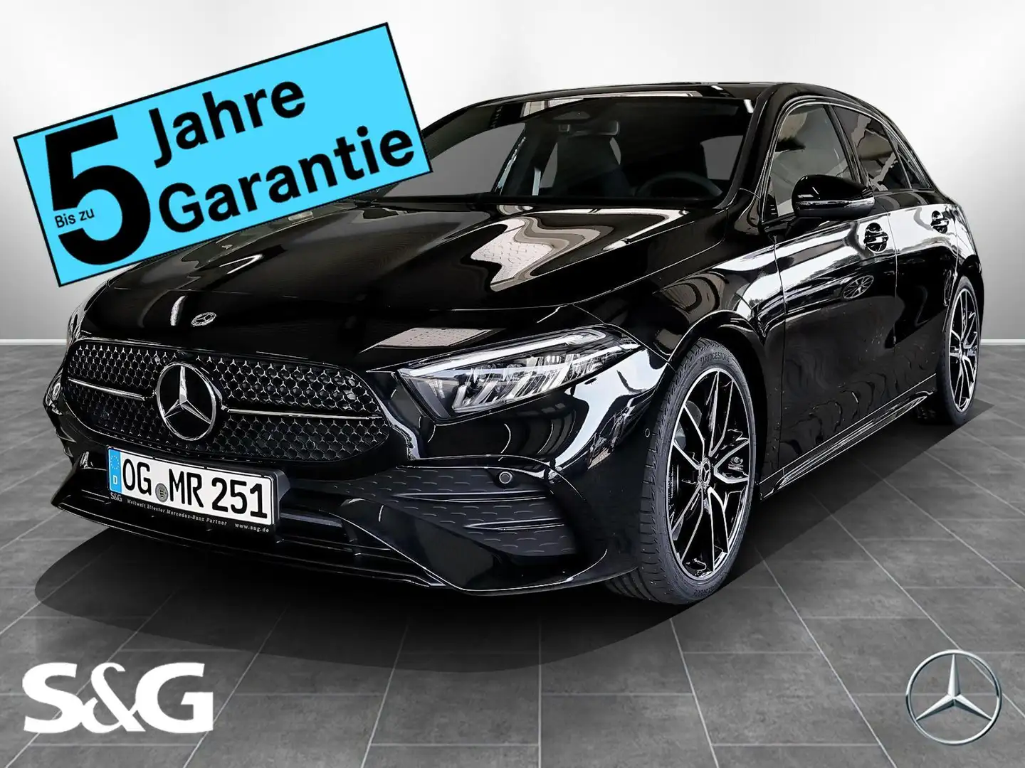 Mercedes-Benz A 250 4M AMG MBUX+RüKam+LED+Pano+Standhzg+Night+ Schwarz - 1