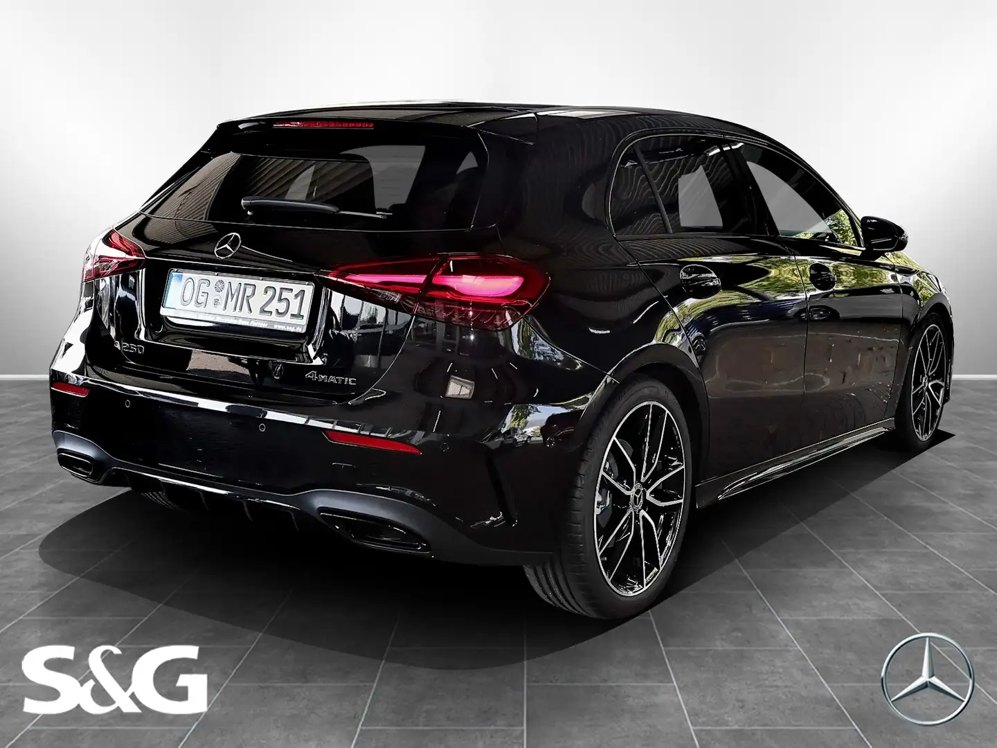 Mercedes-Benz A 250 4M AMG MBUX+RüKam+LED+Pano+Standhzg+Night+ Schwarz - 2
