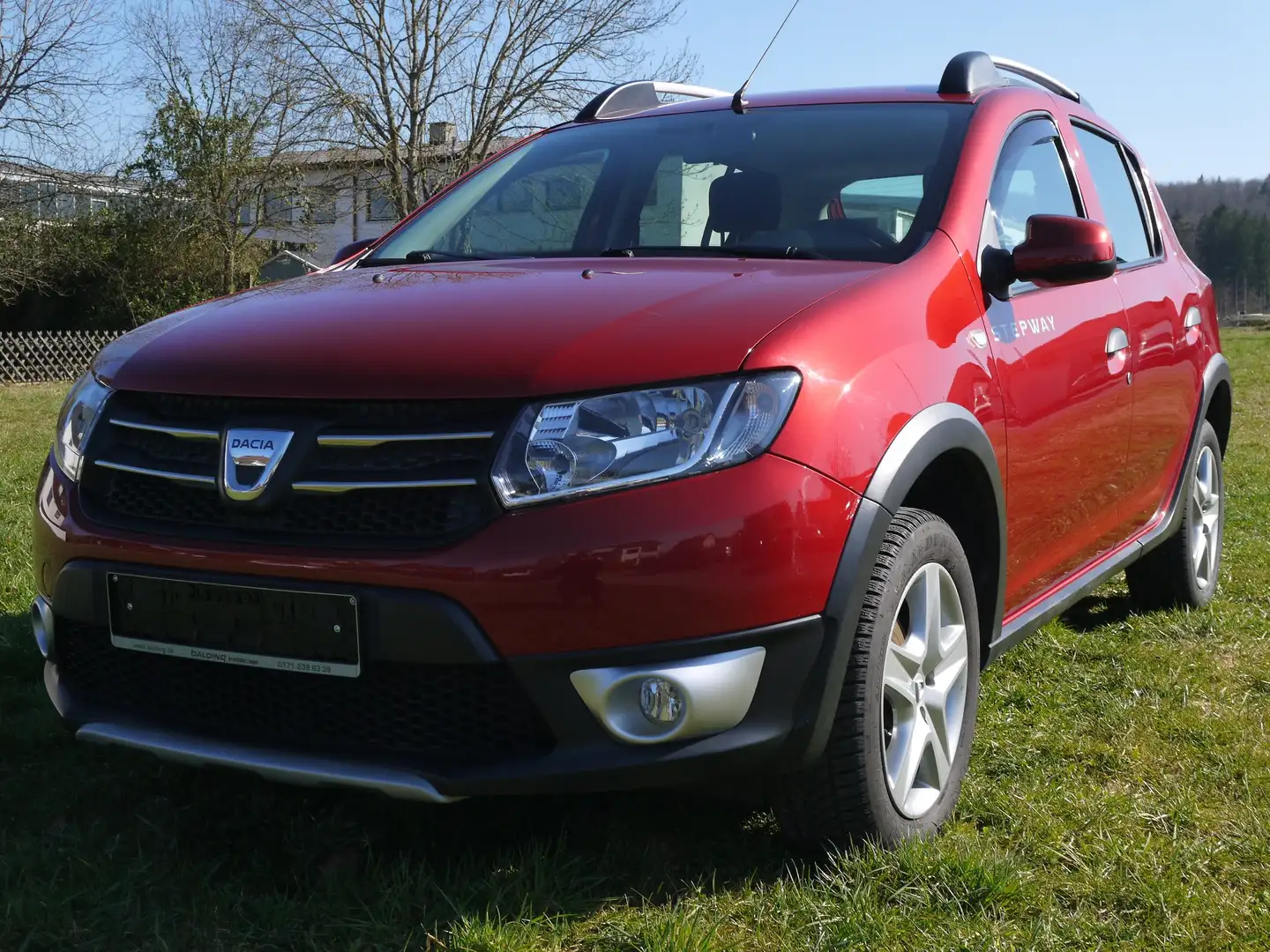 Dacia Sandero Stepway TCe 90 Prestige*Navi*AHK*8-f.*PDC*Sh-gepfl Rojo - 1