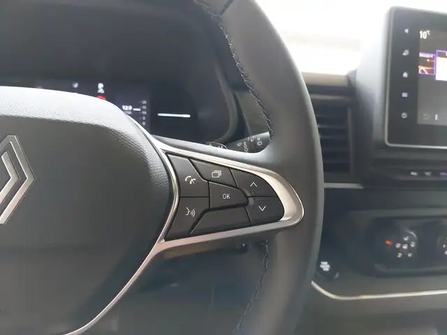 Renault Trafic PKW GRAND TECHNO BLUE dCi 170 AUTOMATIK Ansicht 16