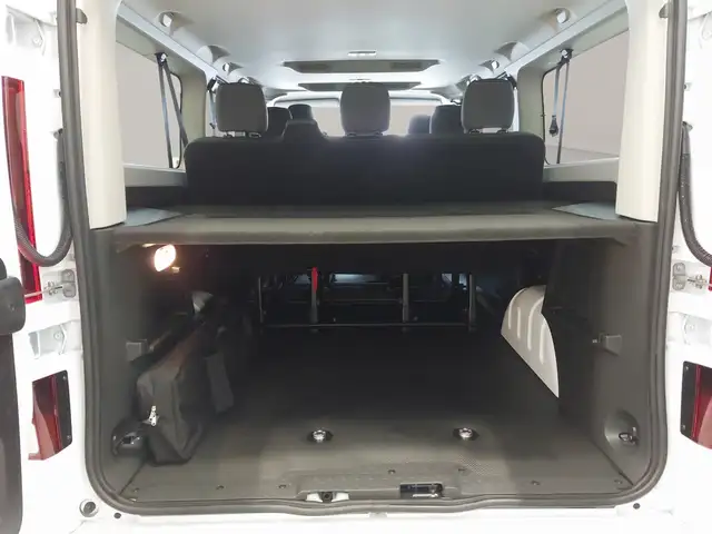 Renault Trafic PKW GRAND TECHNO BLUE dCi 170 AUTOMATIK Ansicht 11