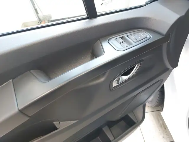 Renault Trafic PKW GRAND TECHNO BLUE dCi 170 AUTOMATIK Ansicht 17