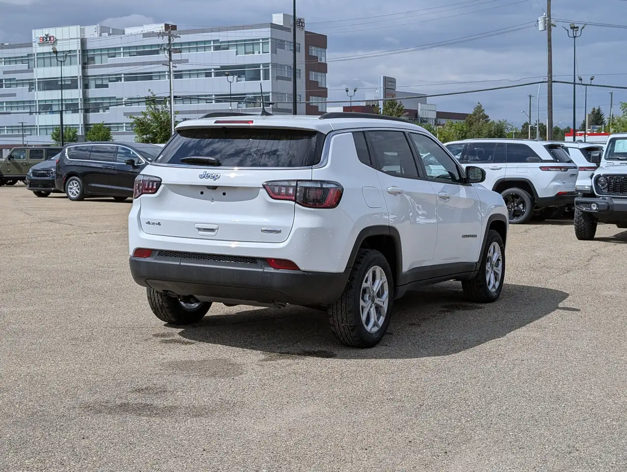 Jeep Compass photo Jeep Compass