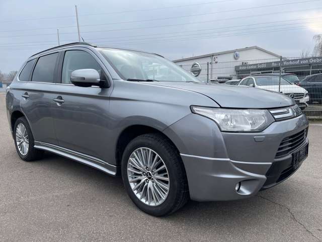 Mitsubishi Outlander ClearTec Intense 4WD 7-Sitzer