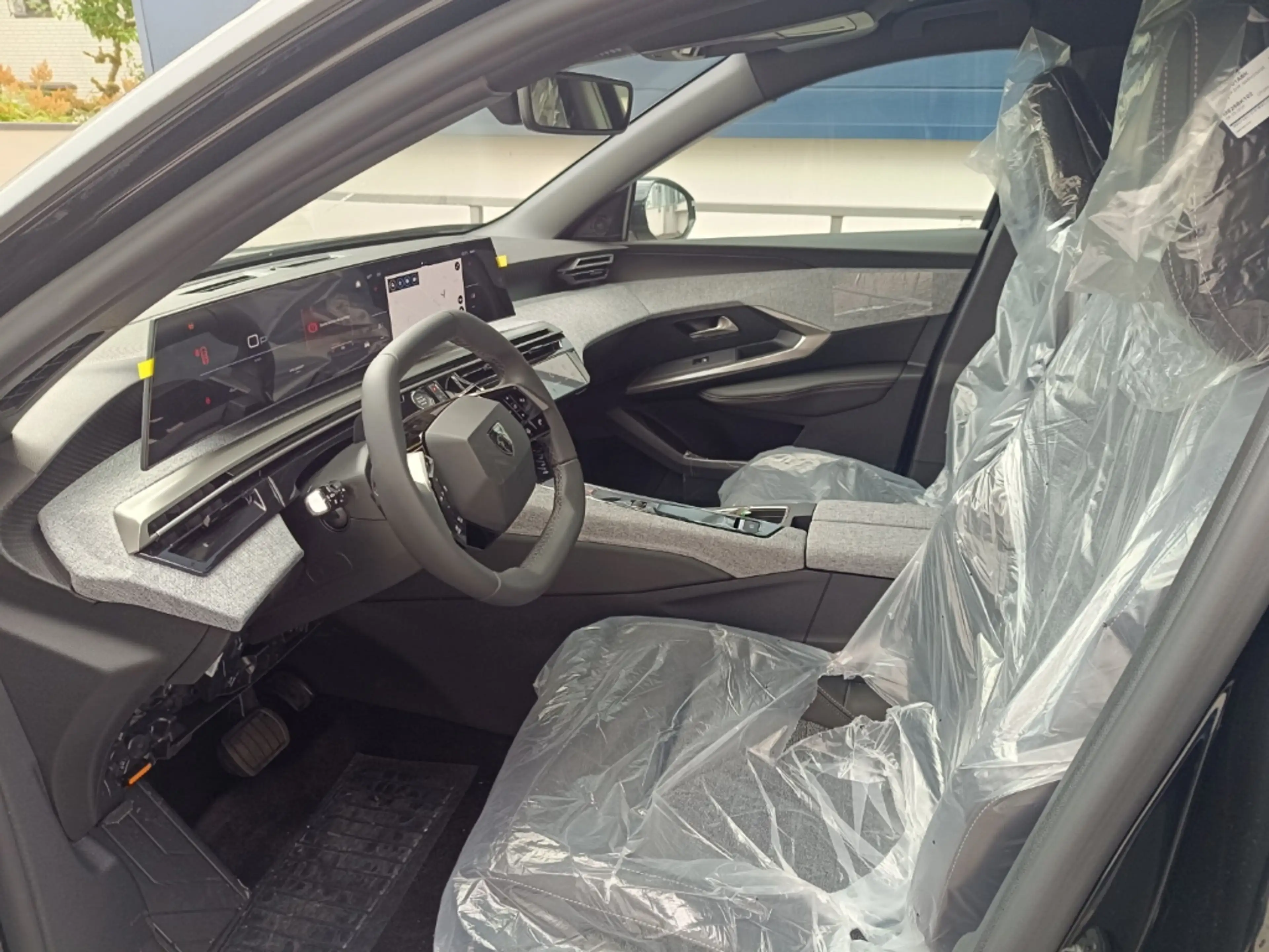 Peugeot 3008 Business Allure / AZV — photo 7