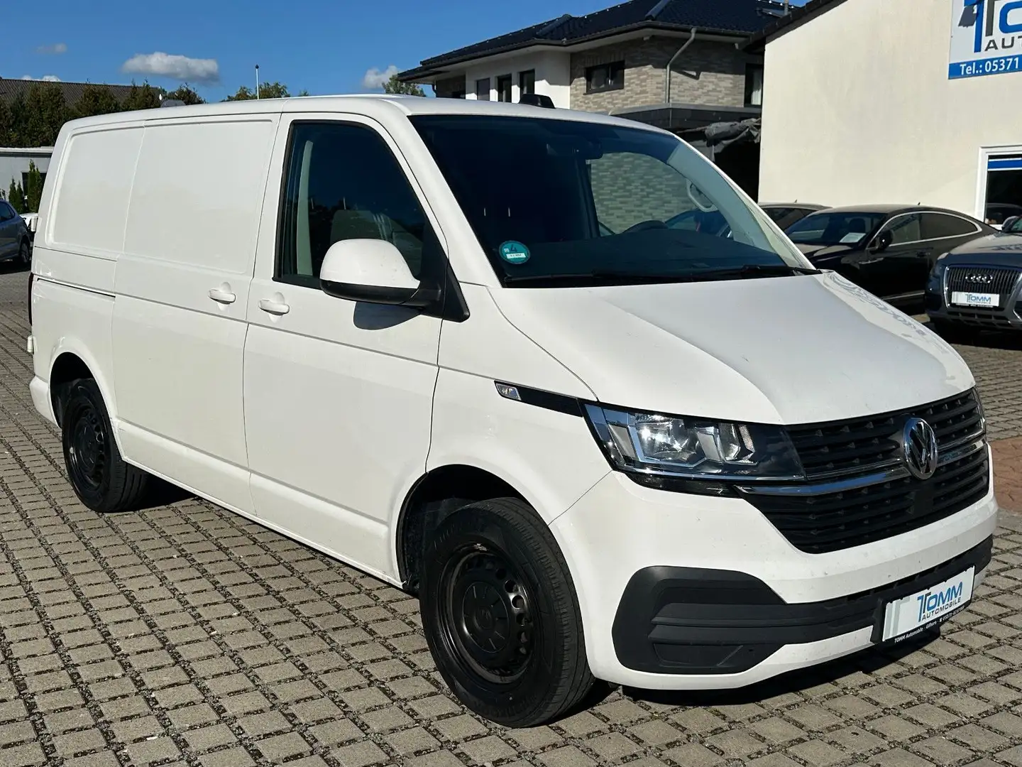 Volkswagen T6.1 Transporter Kasten  2.0 TDI NAVI / KLIMA Weiß - 2