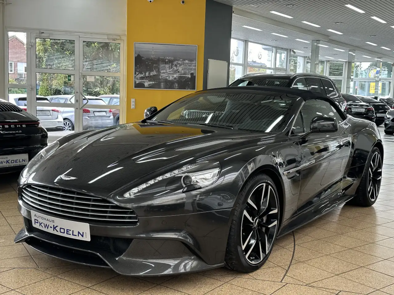 Aston Martin Vanquish