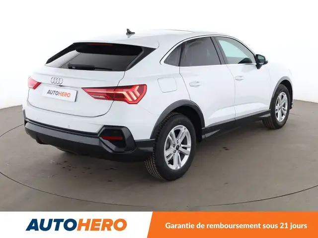 Audi Q3 view 6