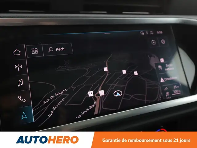 Audi Q3 view 23
